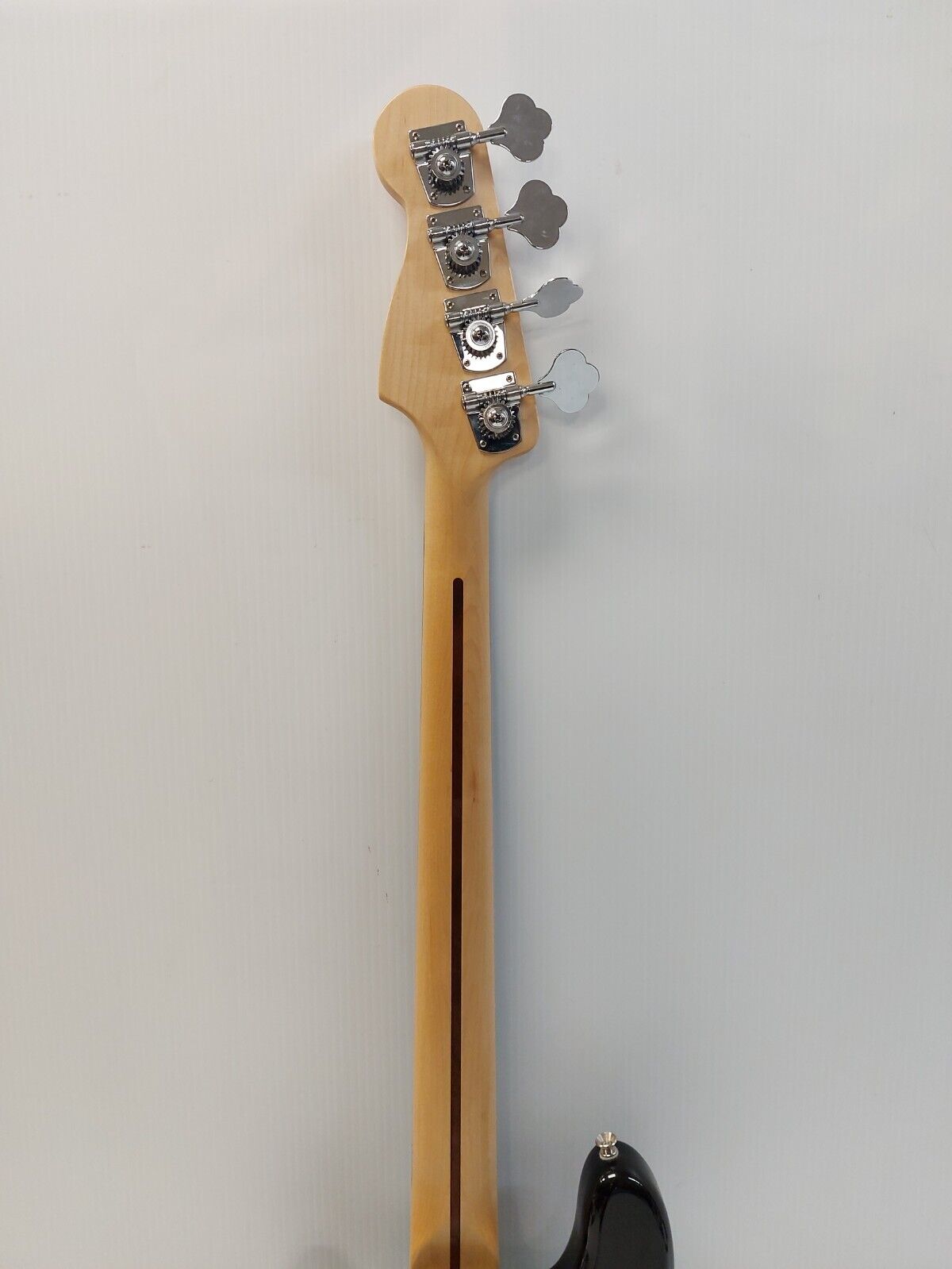 (N83312-1) Fender Precision Bass Guitar