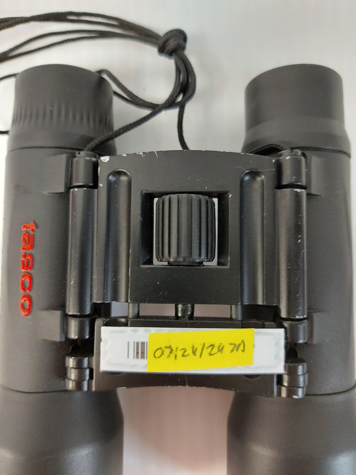 (N84117-2) Tasco ES16x32 Binoculars