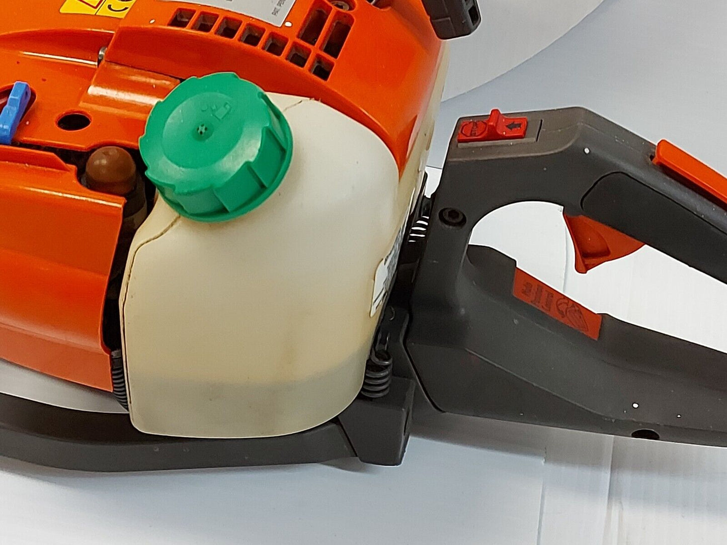 (N81996-1) Taille-haie à essence Husqvarna 325HD60