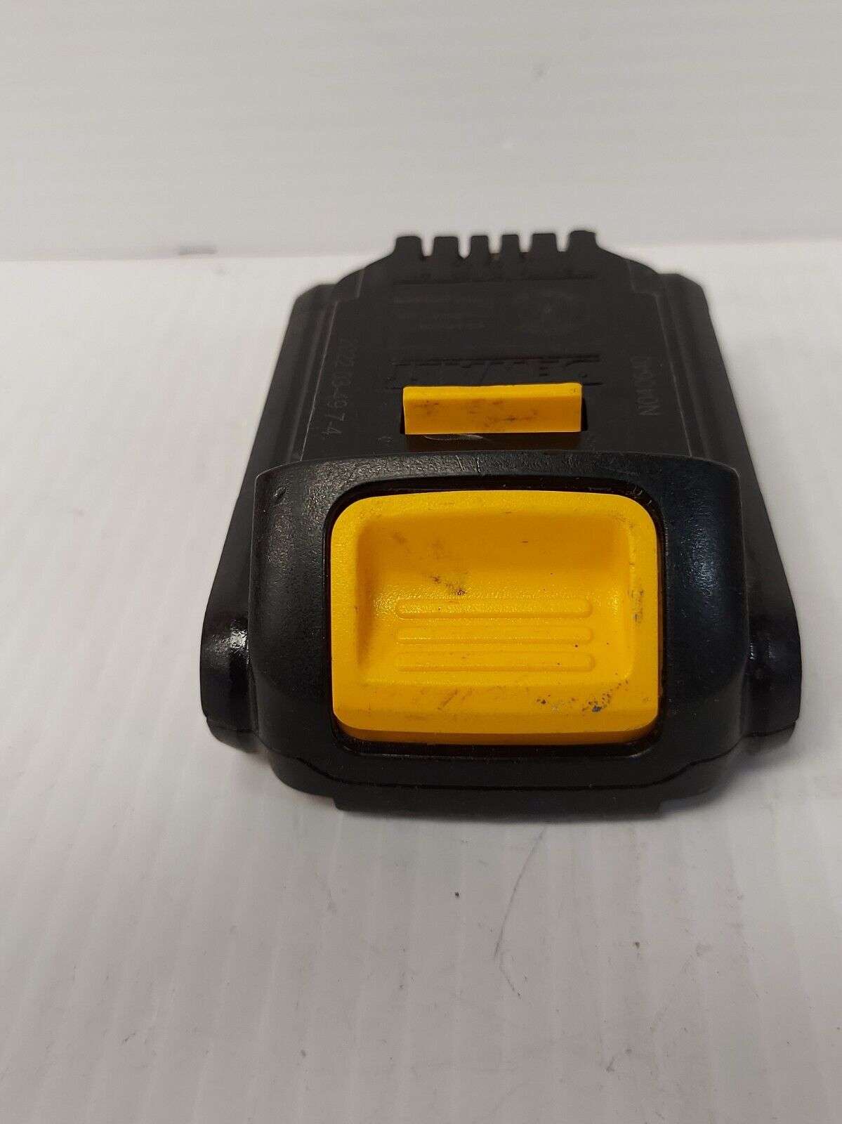 (NI-22069) Dewalt DCB201 1.5Ah Battery