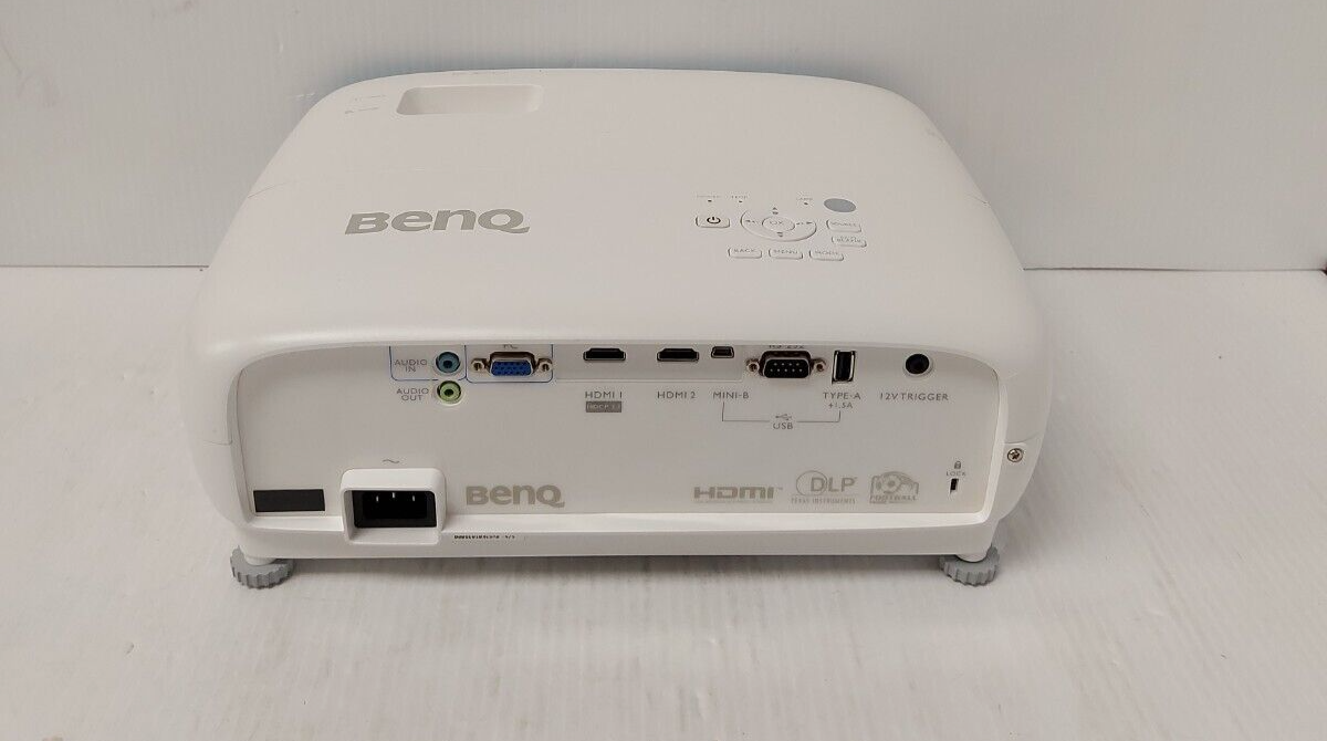 (N11032-1) BenQ TK800 Projector