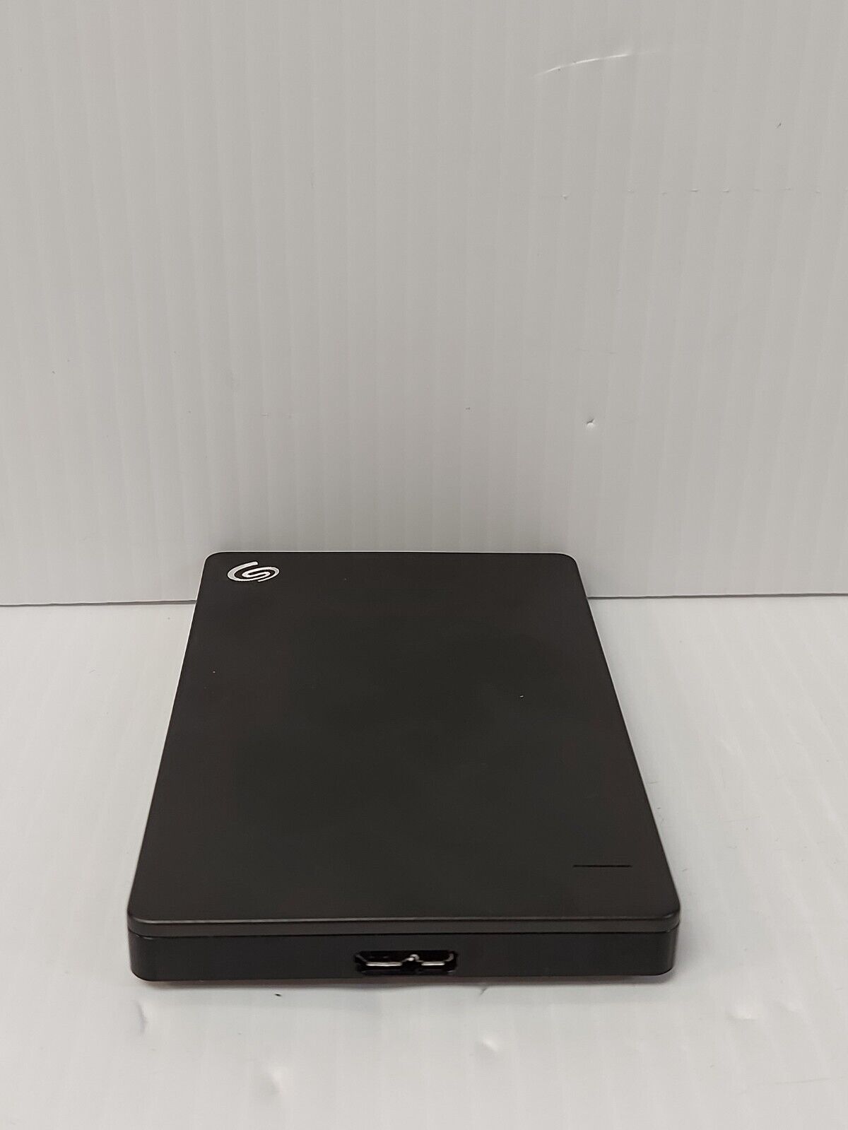 (N83112-4) Seagate SRD00F1 External Hard Drive