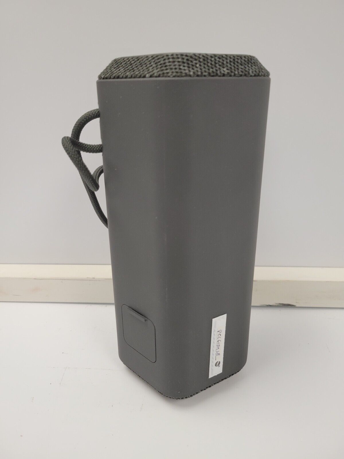 (69824-3) Sony SRS-XE200 Speaker