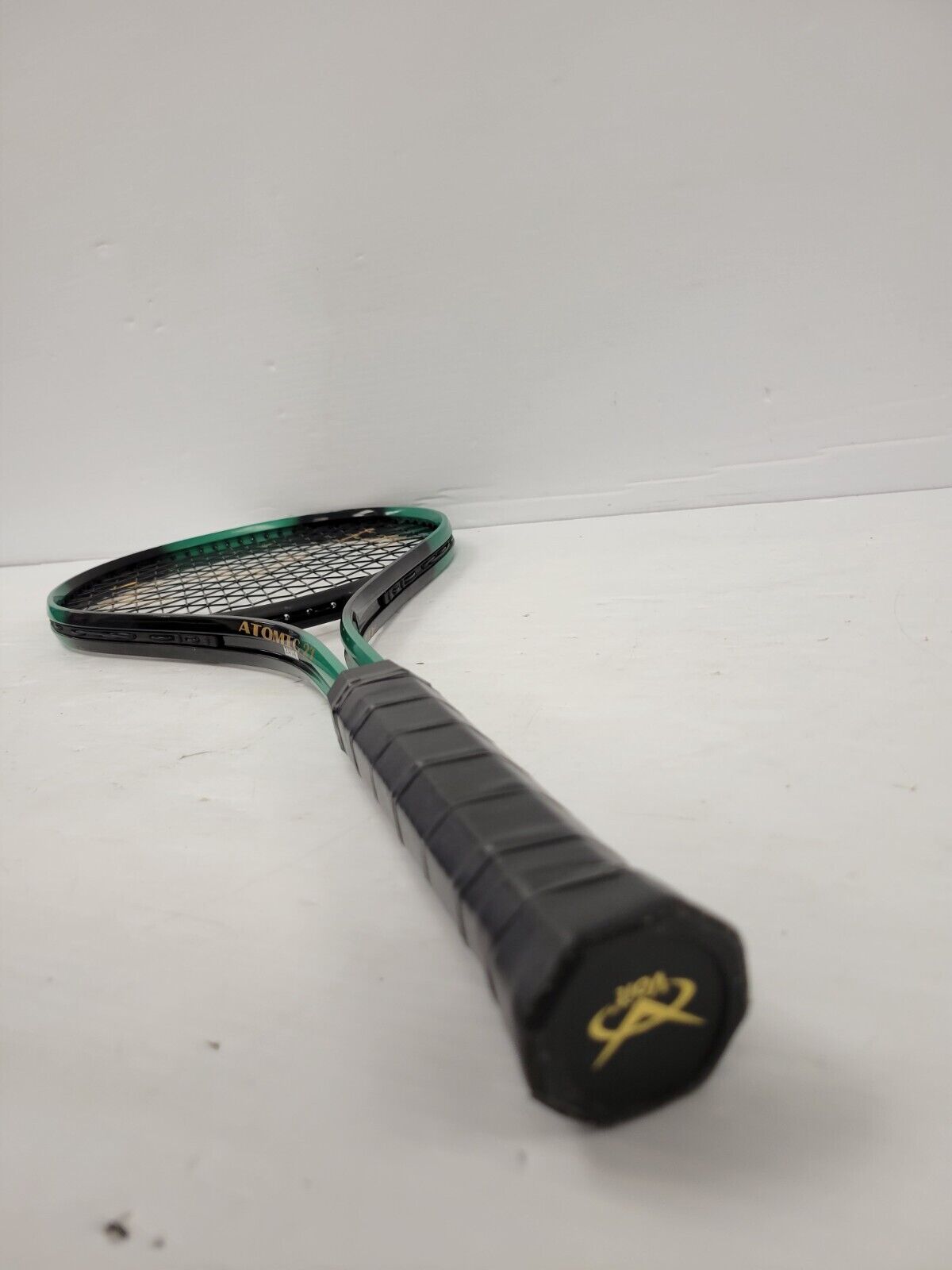 (58192-2) Voit Atomic 27 Tennis Racket
