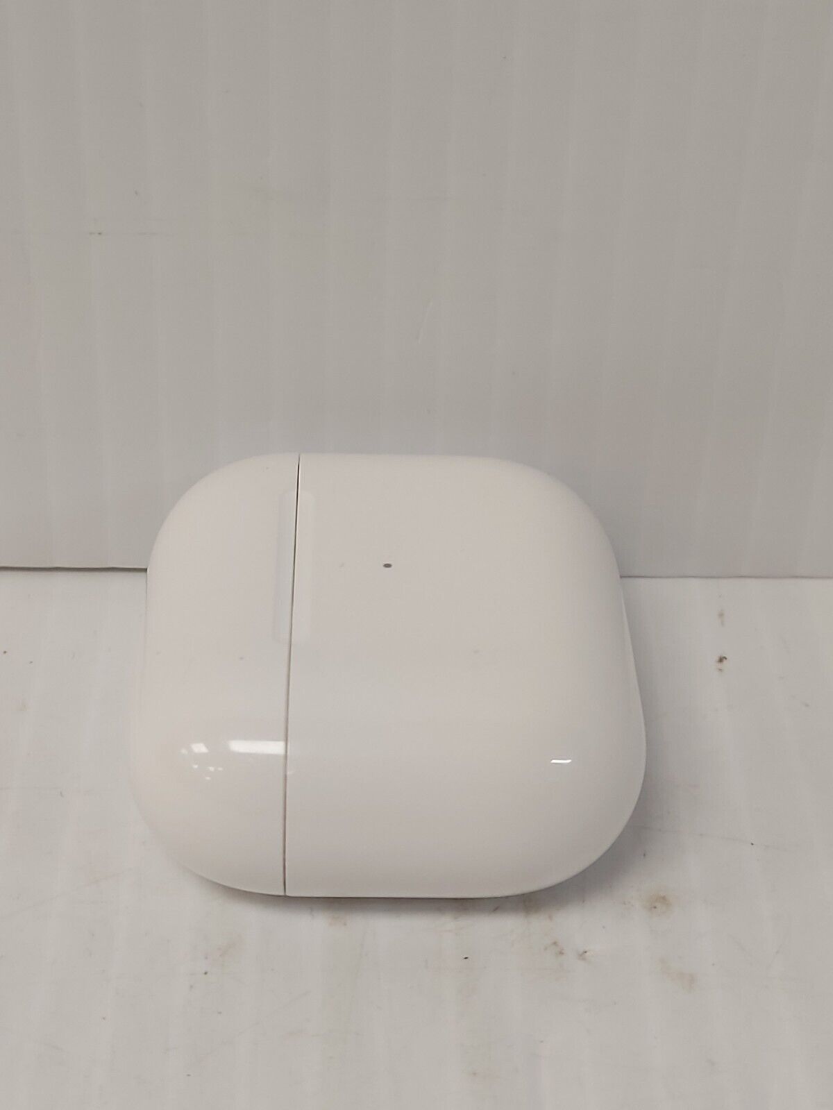 (N85185-2) Apple A2566 Airpods