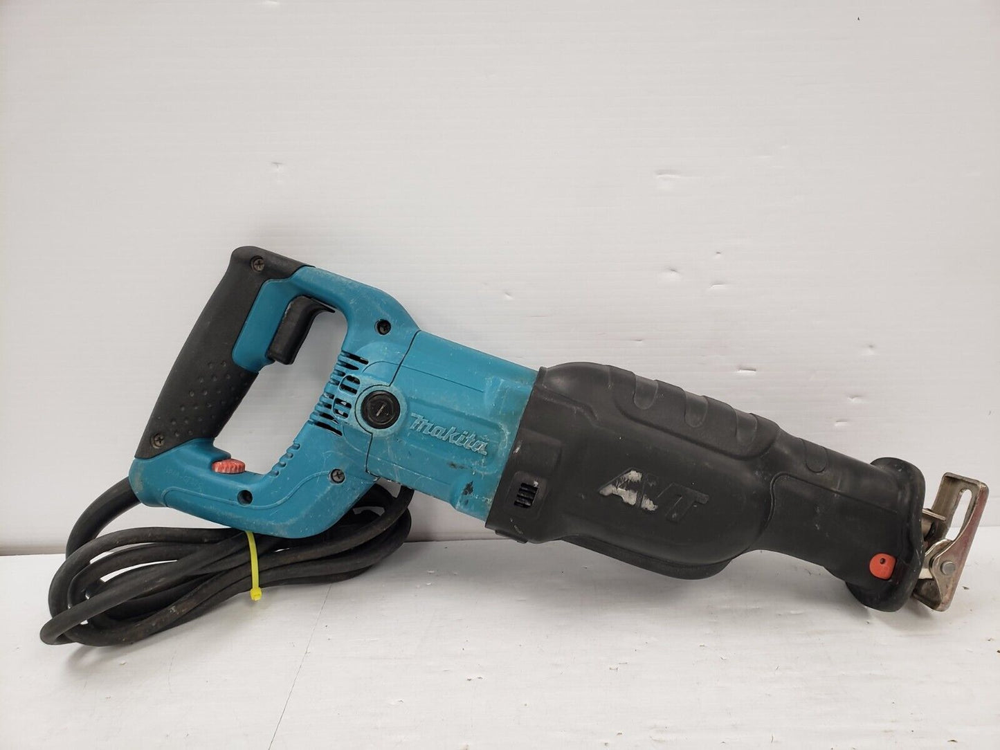 (66736-2) Makita JR3070CT Reciprocating Saw
