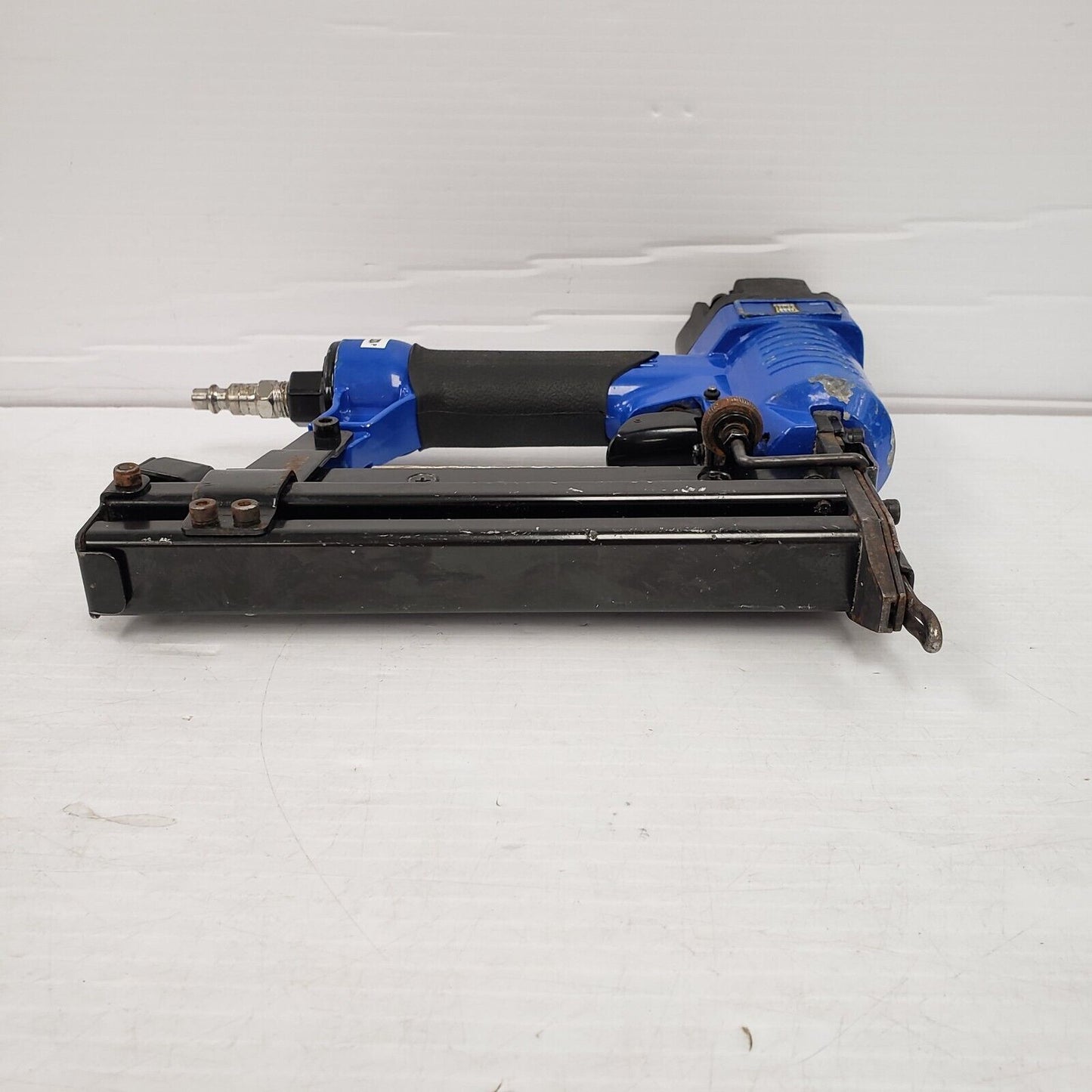 (56365-1) Powerfist 8558215 Nailer