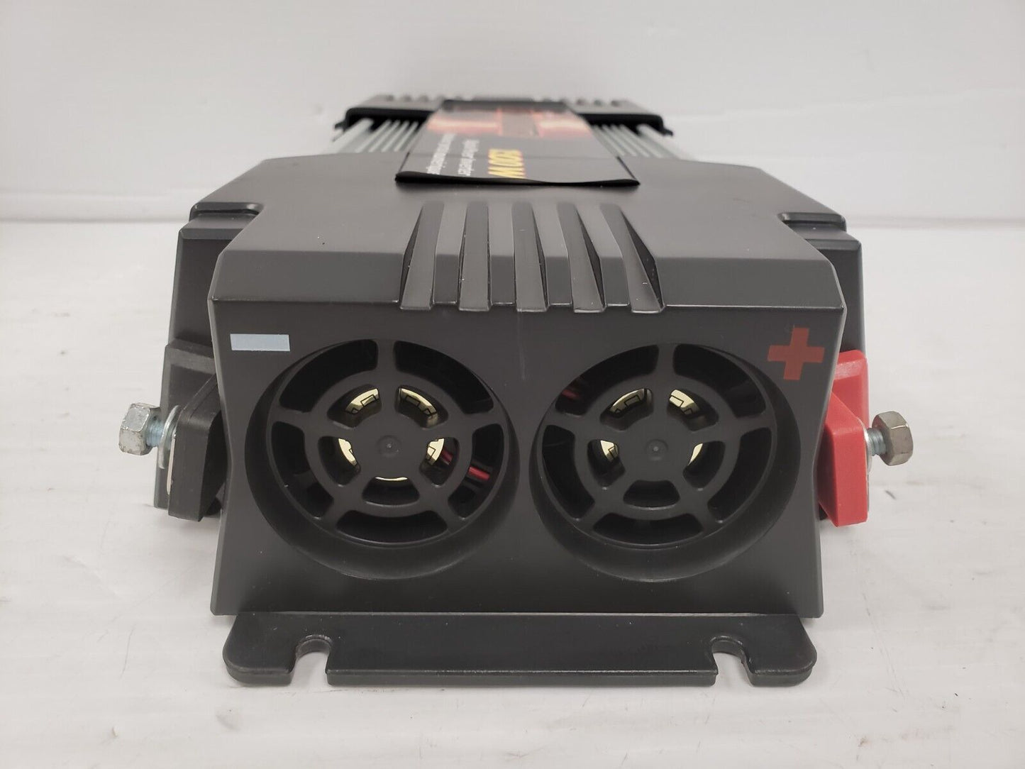 (66724-1) Motomaster Eliminator 011-1866-8 Mobile Digital Power Inverter