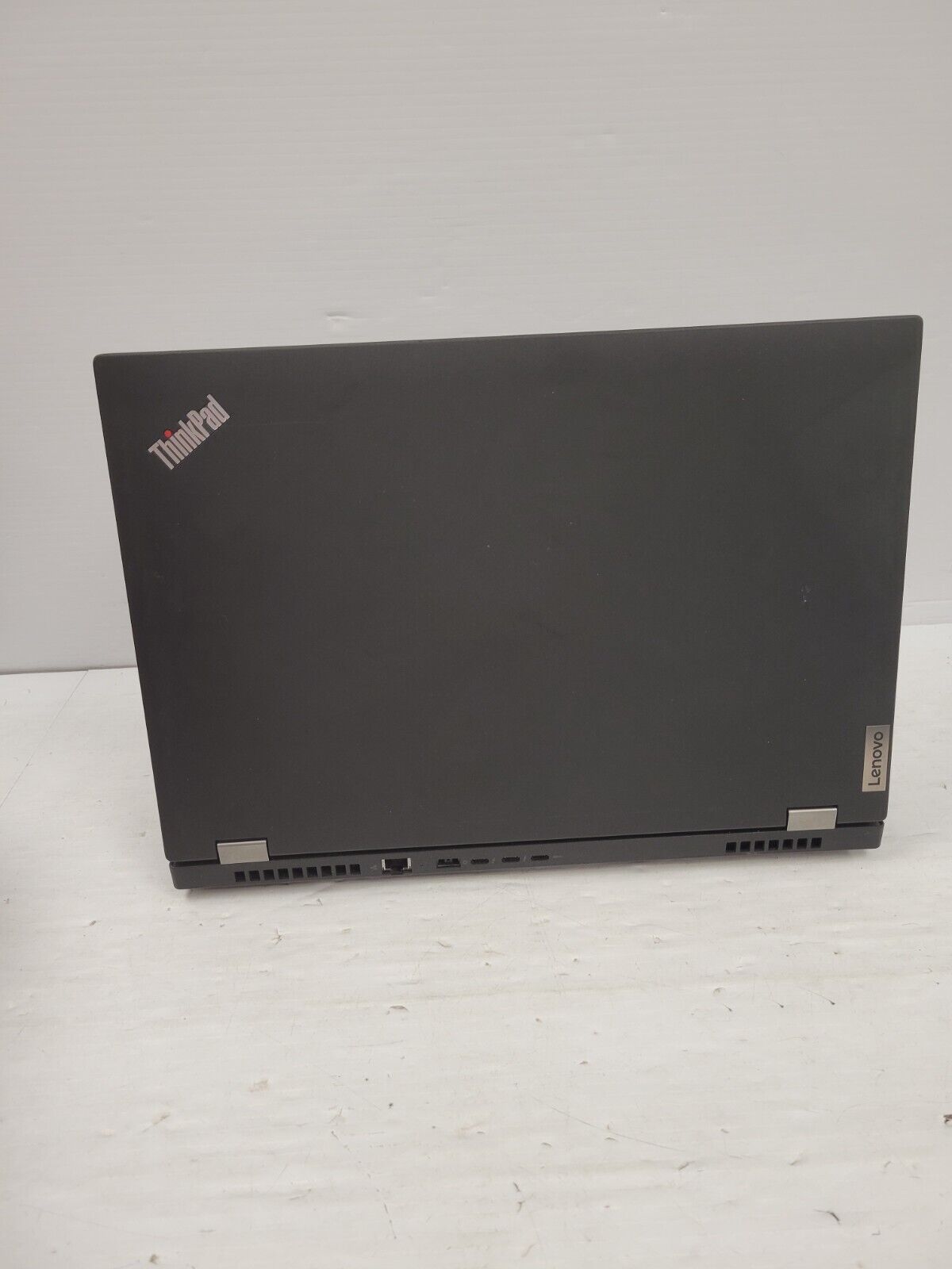 (58214-1) Lenovo 20YQ-003NOS Laptop