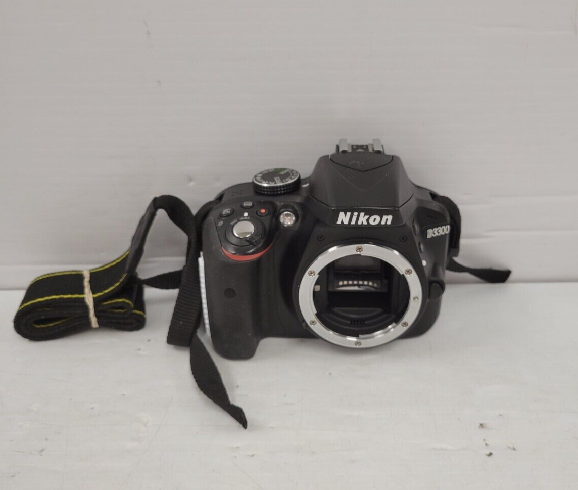 (I-36032) Nikon D3300 Digital Camera Body