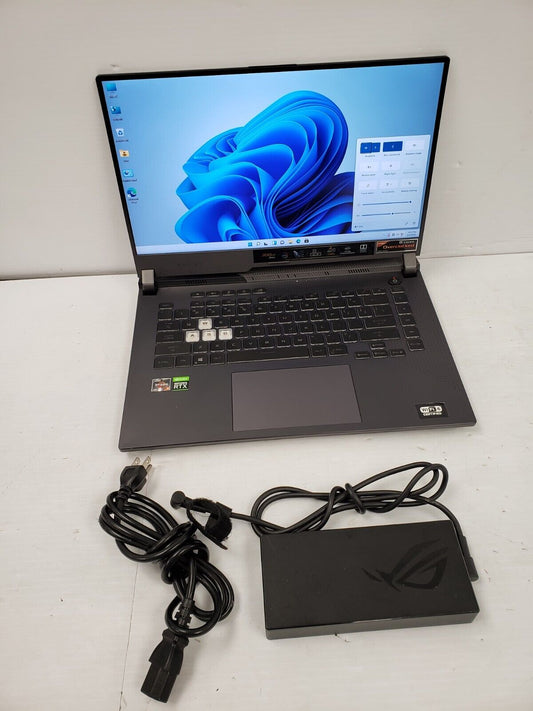 (52149-1) Republic Of Games G513Q Laptop