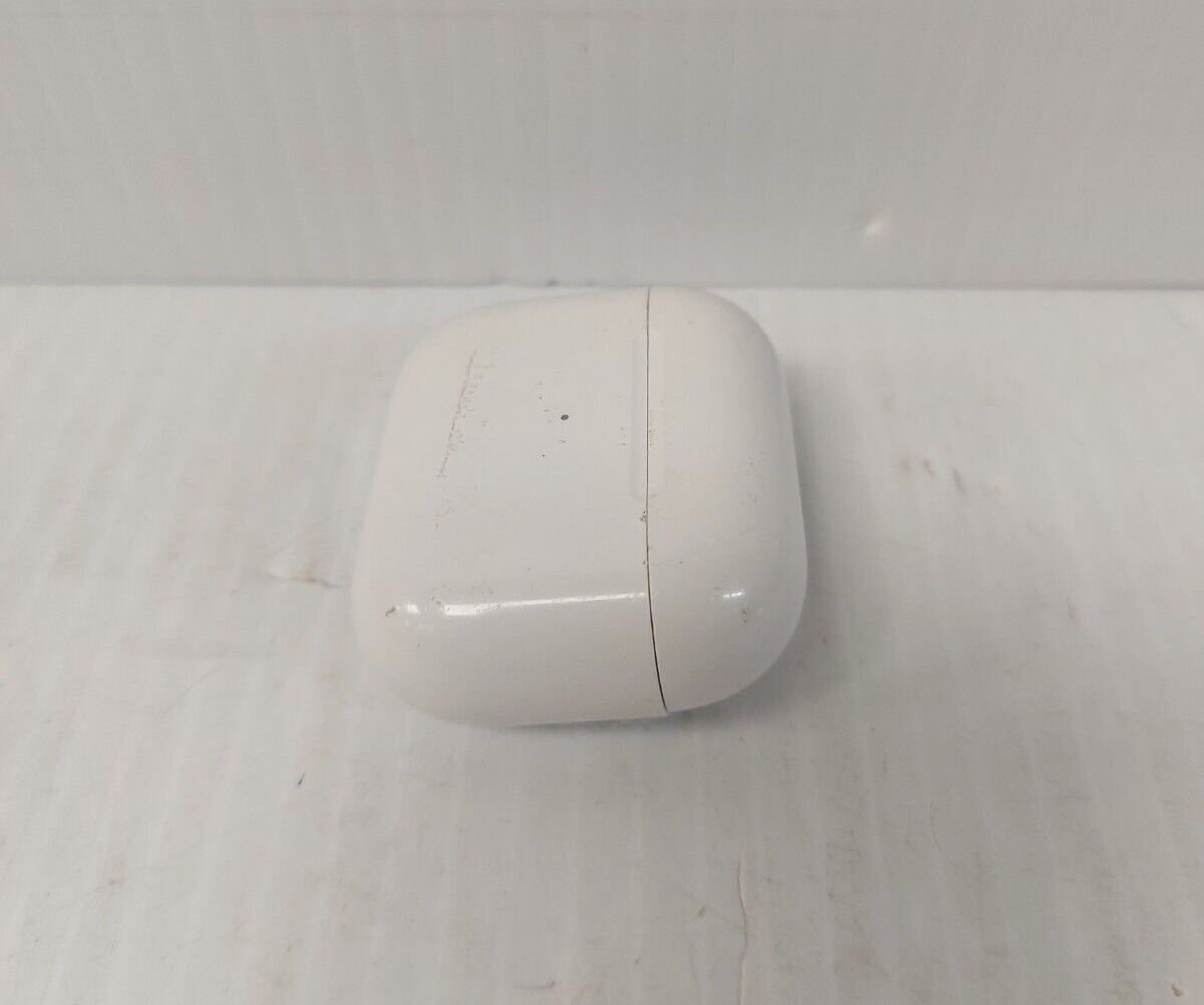 (N83956-1) Apple A2566 3rd Gen Airpods