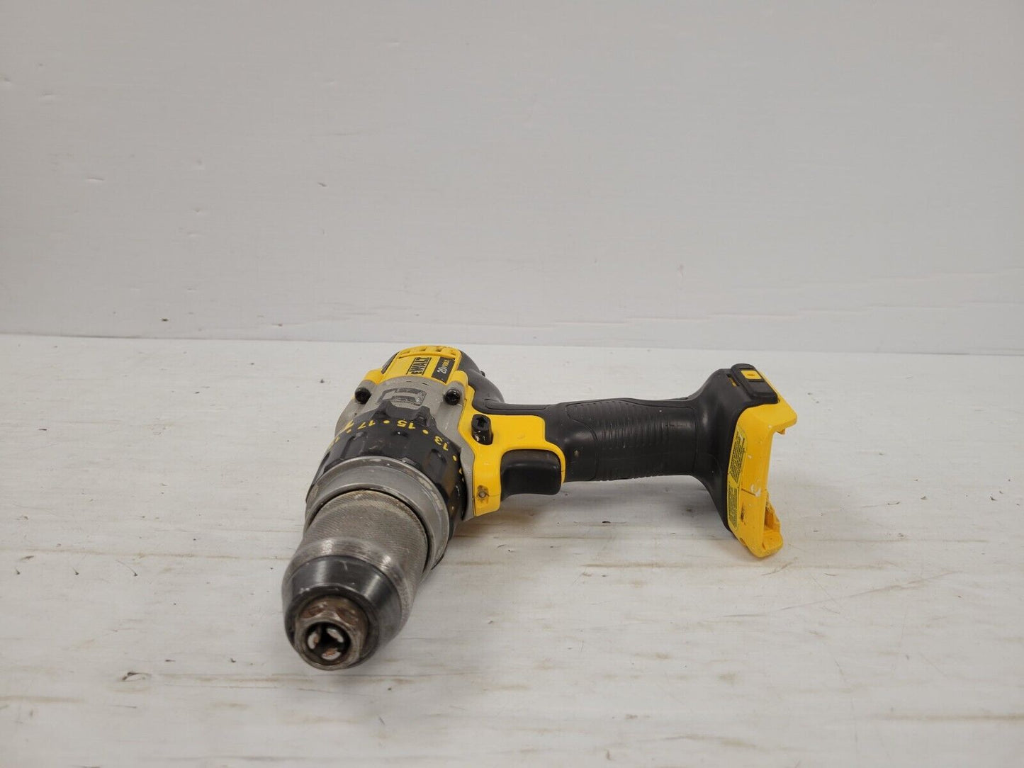 (69019-2) Dewalt DCD985 Drill