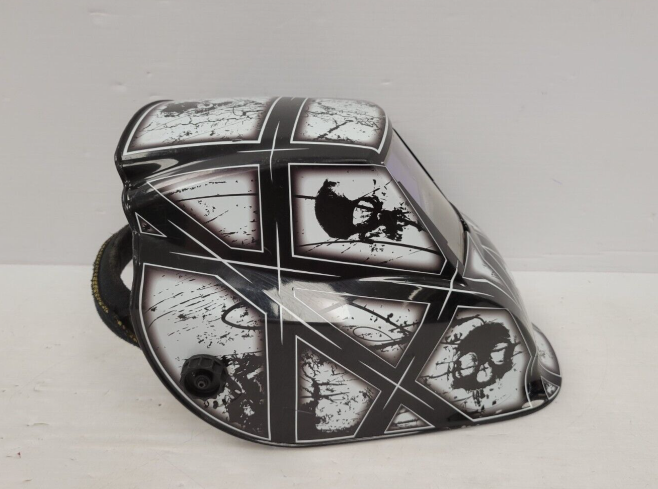 (62249-1) Mastercraft 058-9209-8 Welding Helmet