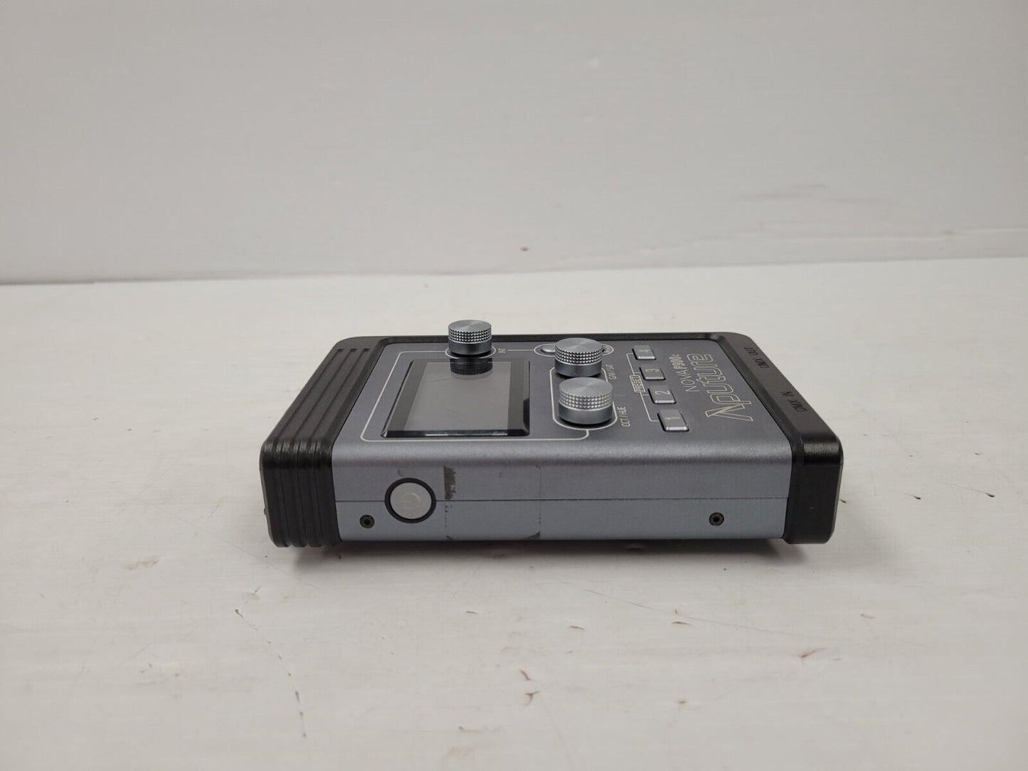 (59468-2) Apurture Nova P300C Camera lights