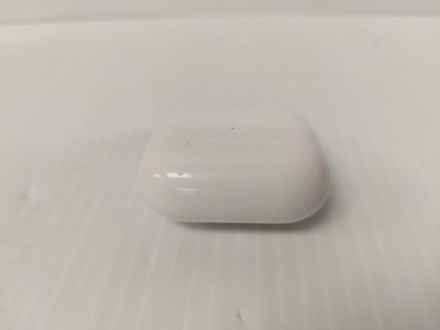 (N83942-3) Apple A2566 Airpod 2nd Gen