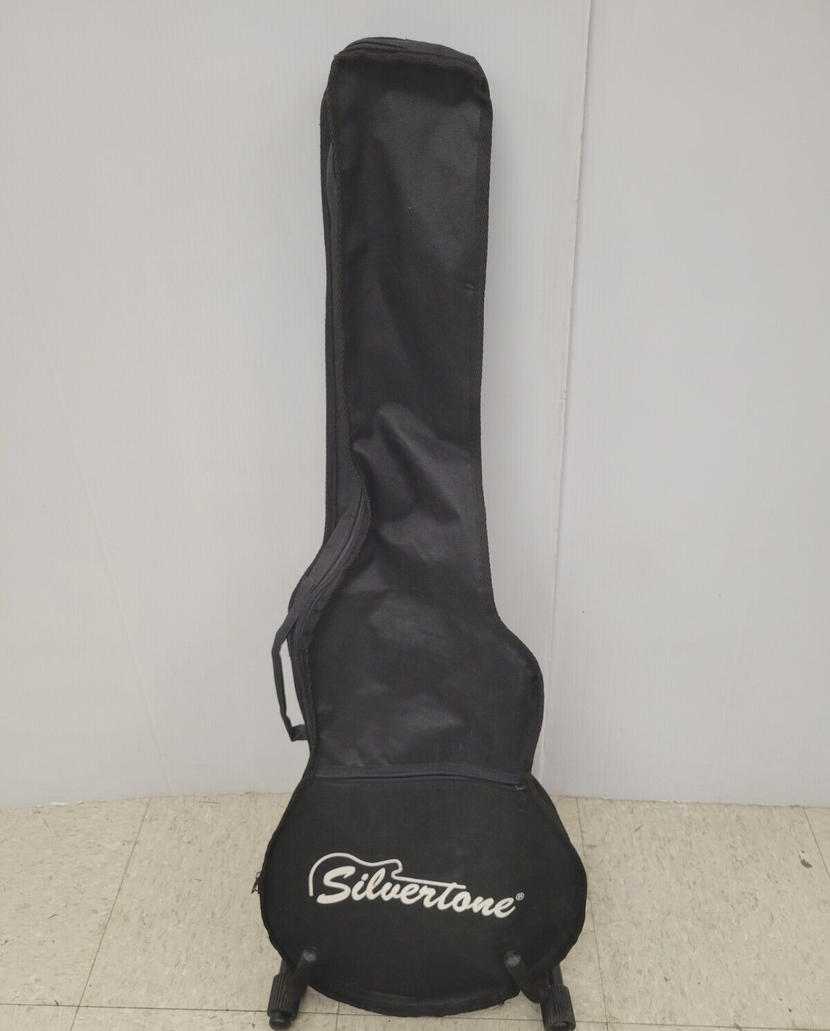 (66783-1) Silverstone Electric Guitar