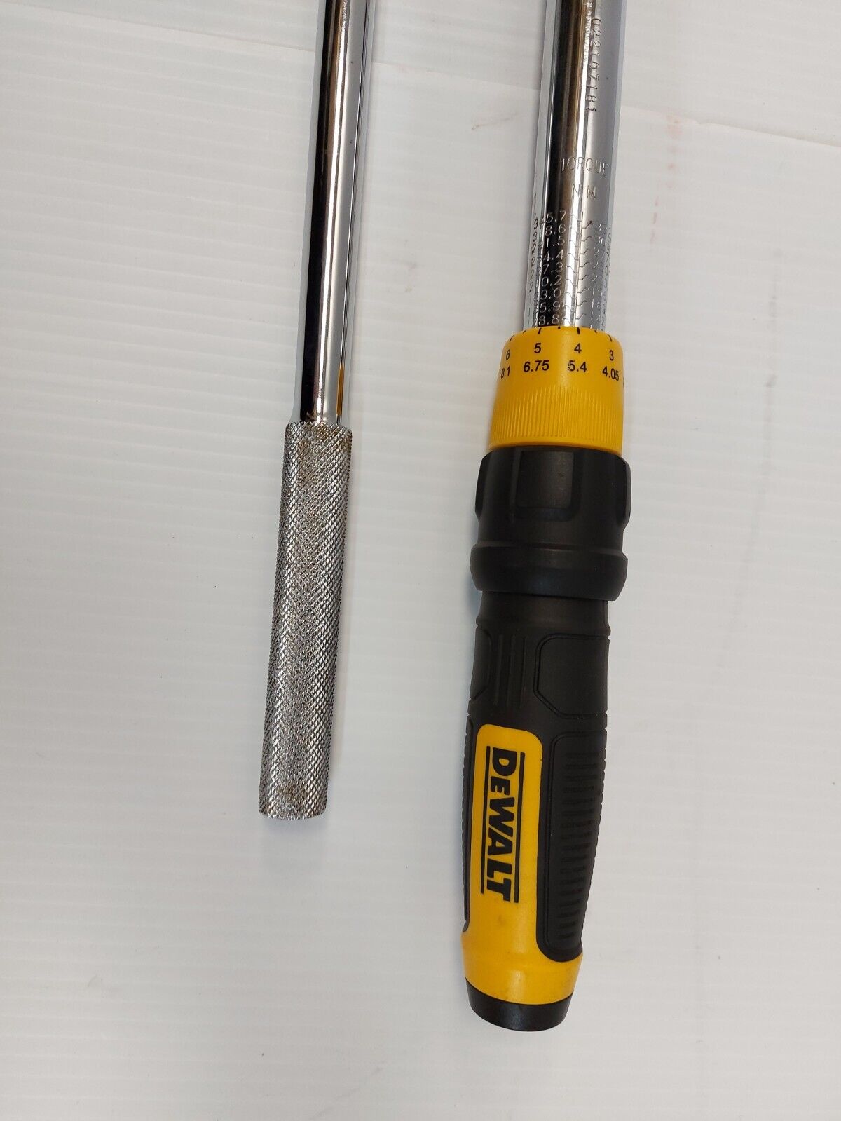 (N86205-1) Dewalt 70105599 Torque Wrench Kit