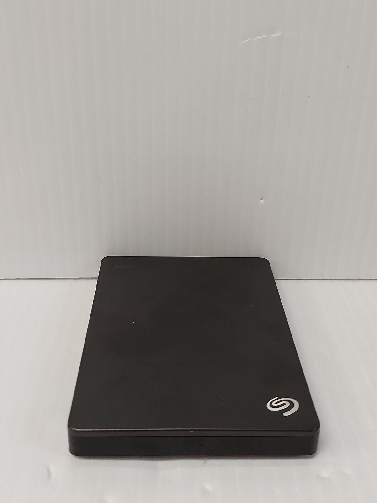 (N83112-4) Seagate SRD00F1 External Hard Drive