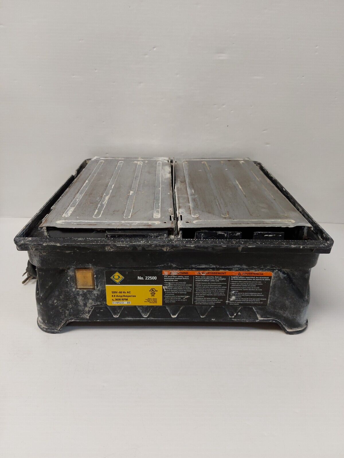 (N80961-1) QEP 225000 Tile Saw w/ 2Trays and Attachment