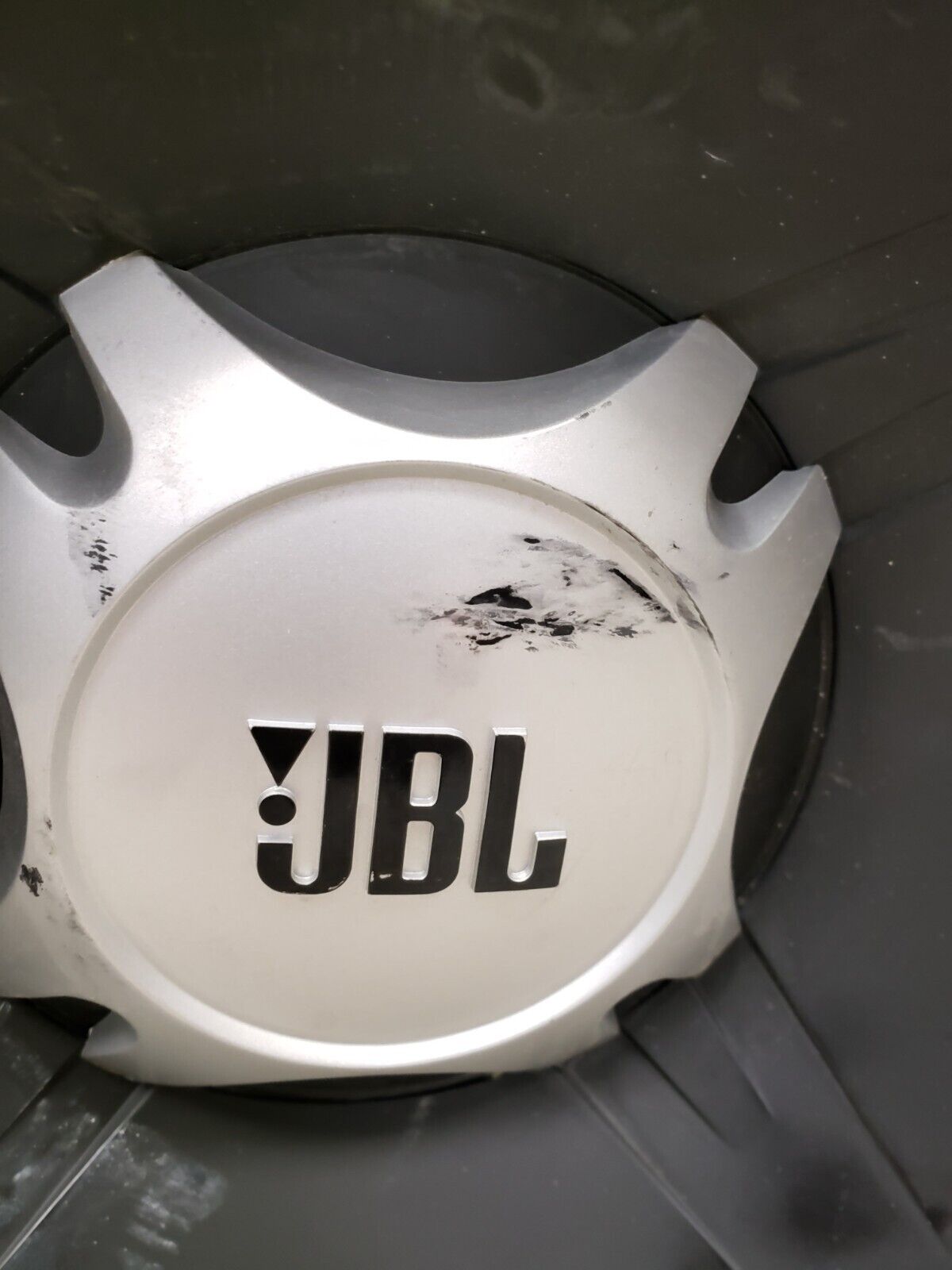 (61257-1) JBL Subwoofers -2X 12" In Box