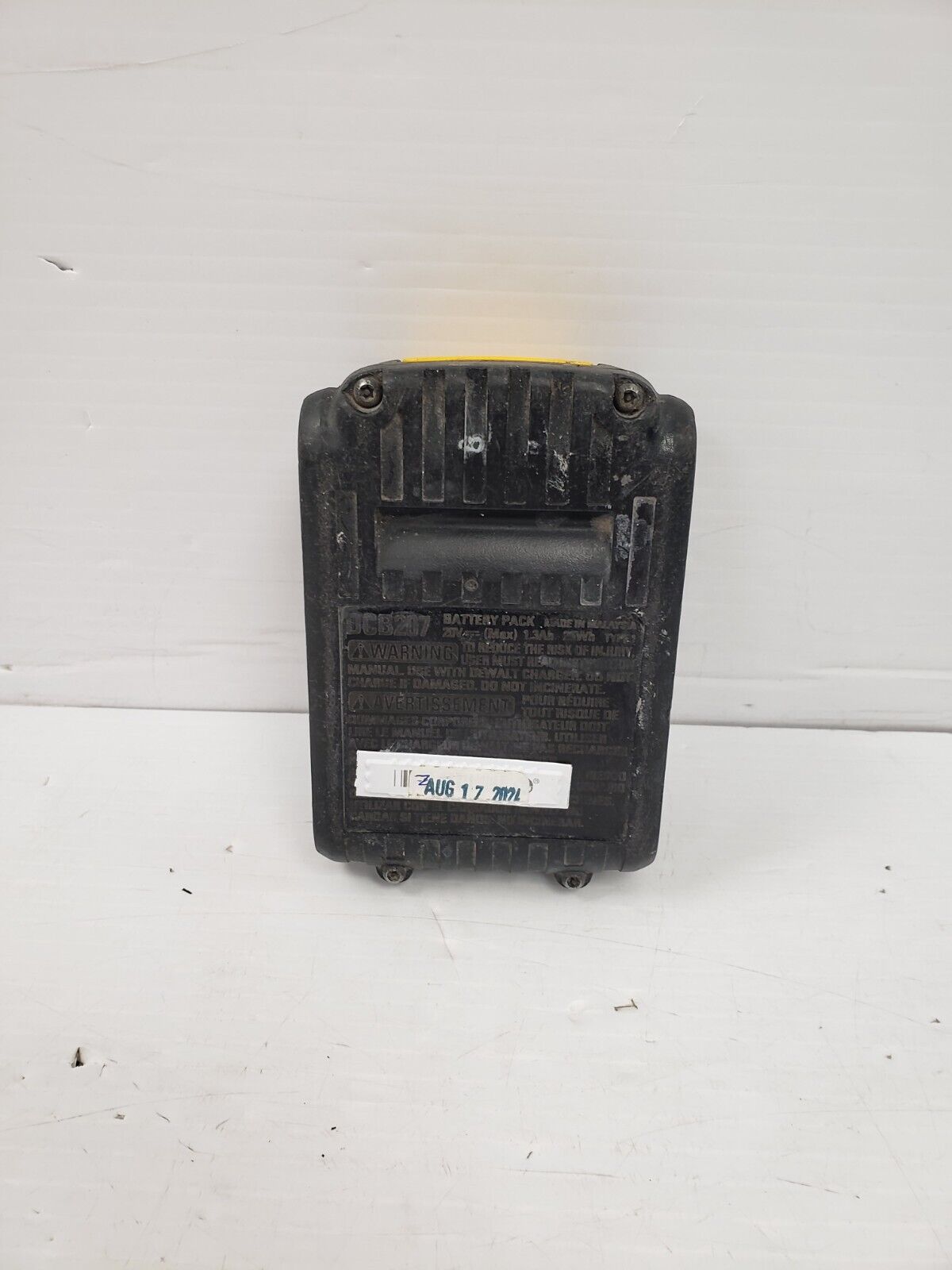 (63441-3) Dewalt DCB207 Battery