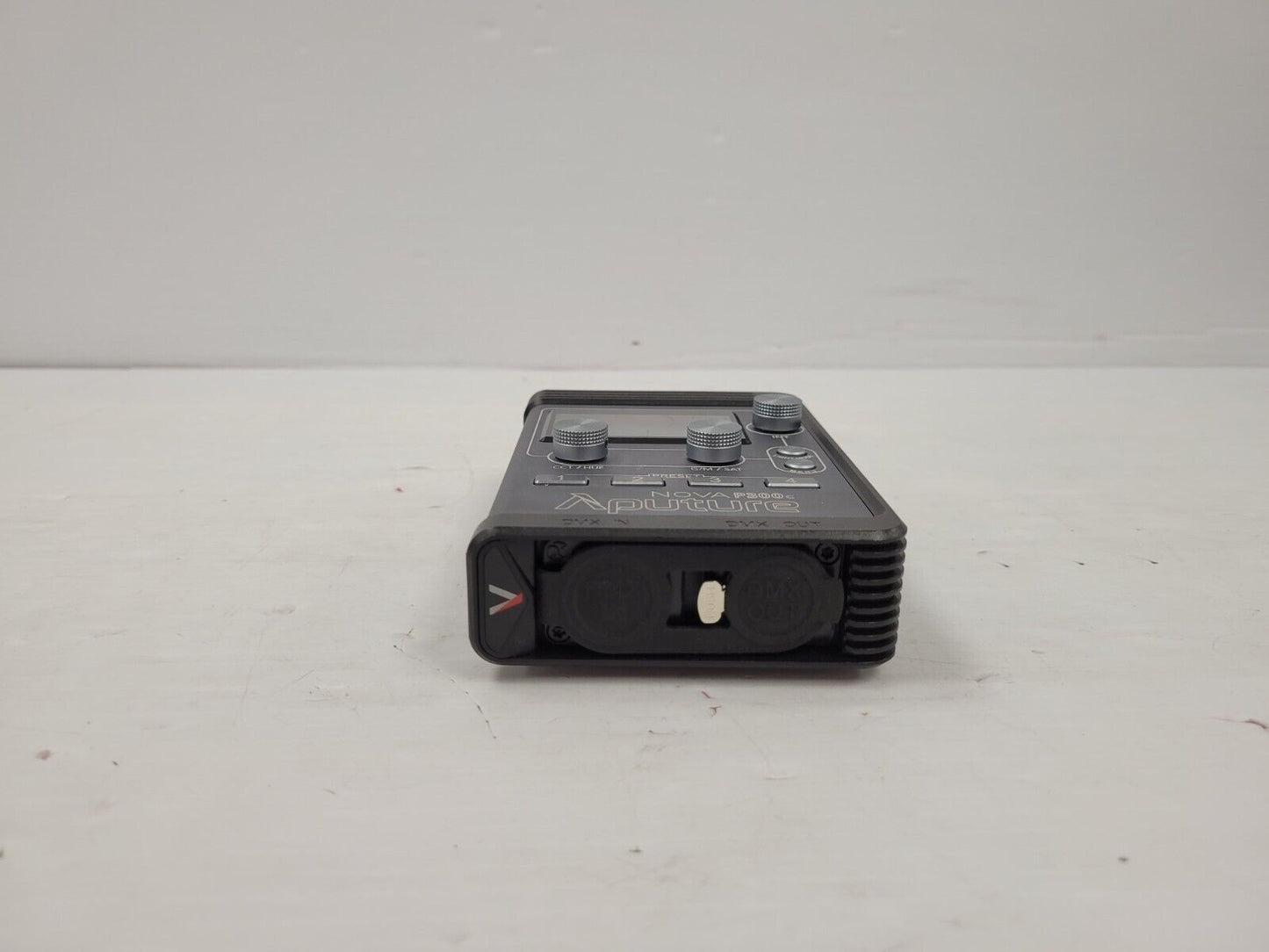 (59468-2) Apurture Nova P300C Camera lights