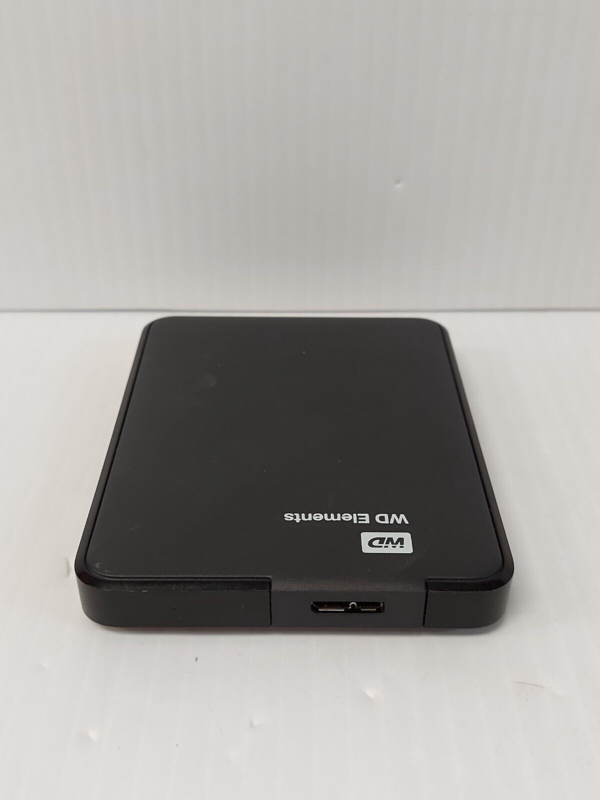 (N83112-5) WD WDBUZG0010BBK External Hard Drive