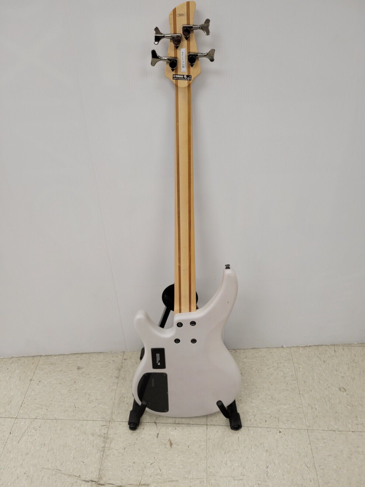 (I-36260) Yamaha TRB X504 Bass Guitar