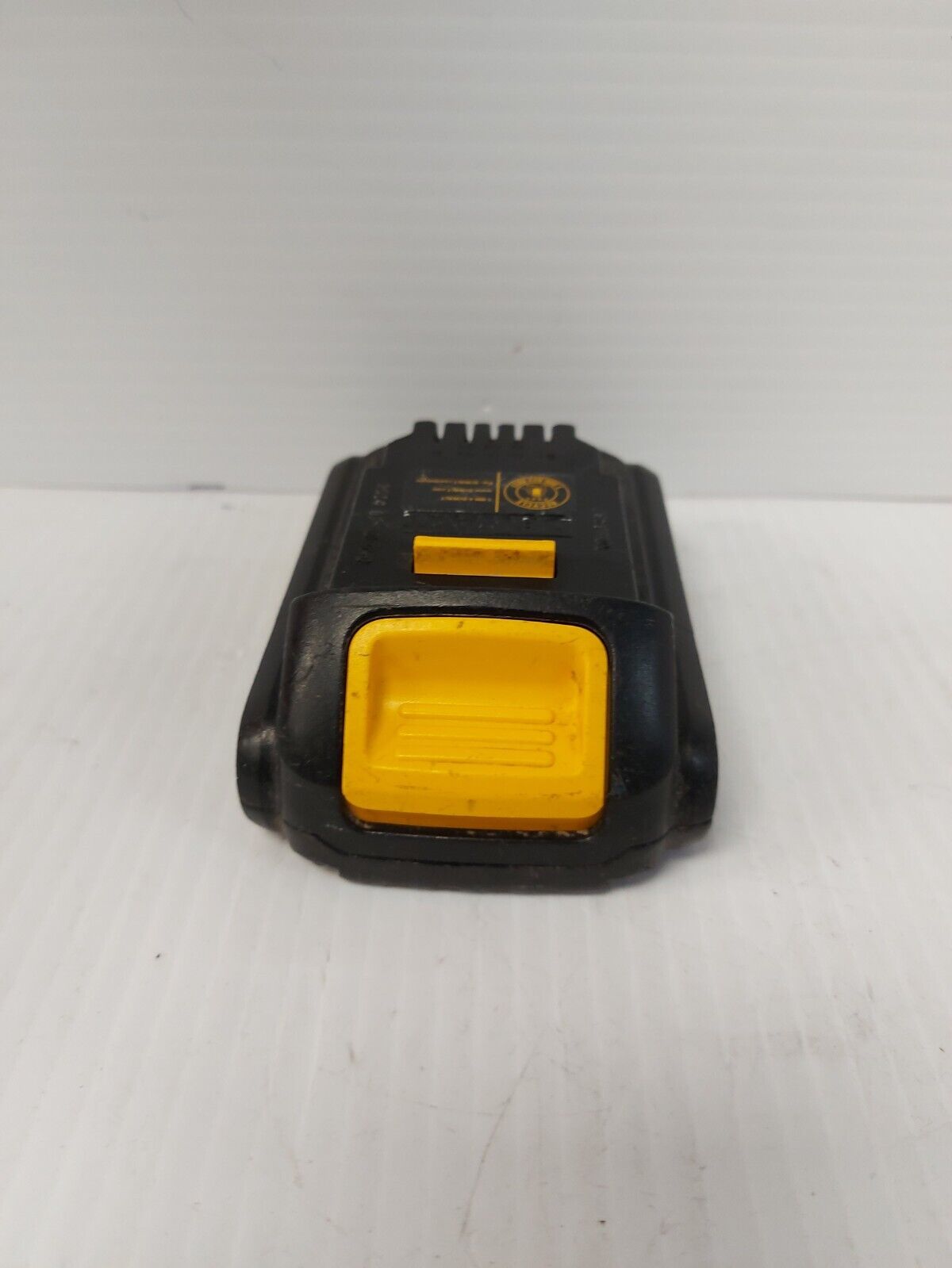 (NI-22071) Dewalt DCB201 1.5Ah Battery