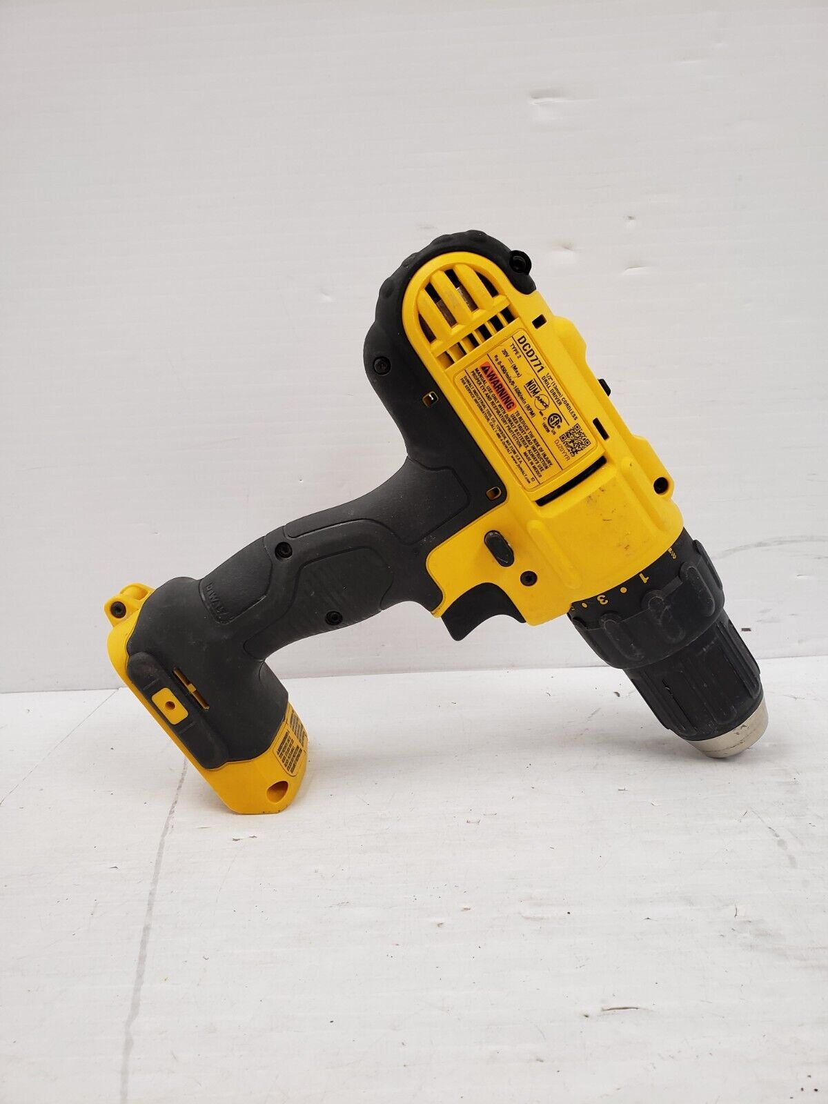 (65030-4) Dewalt DCD771 Drill