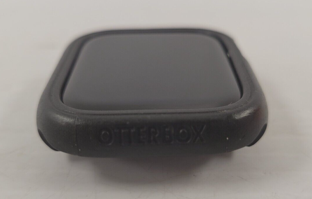 (58004-1) Apple A2774 Series 8 Smart Watch