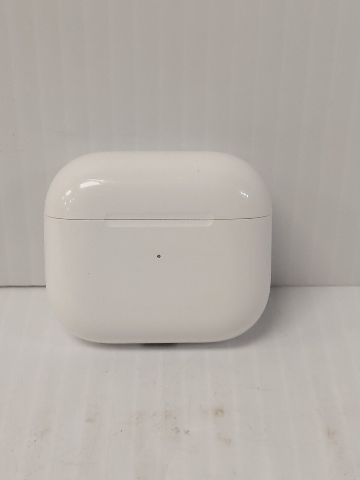 (N85185-2) Apple A2566 Airpods