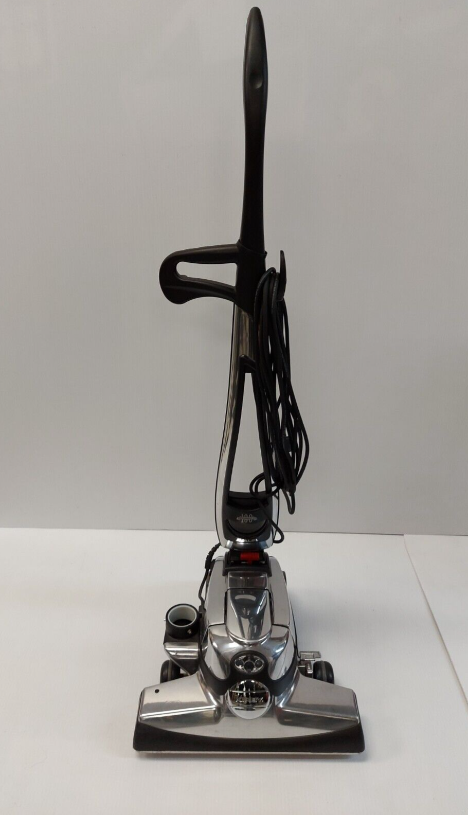 (NI-1822) Kirby AVALIR Vacuum and Rug Cleaning System