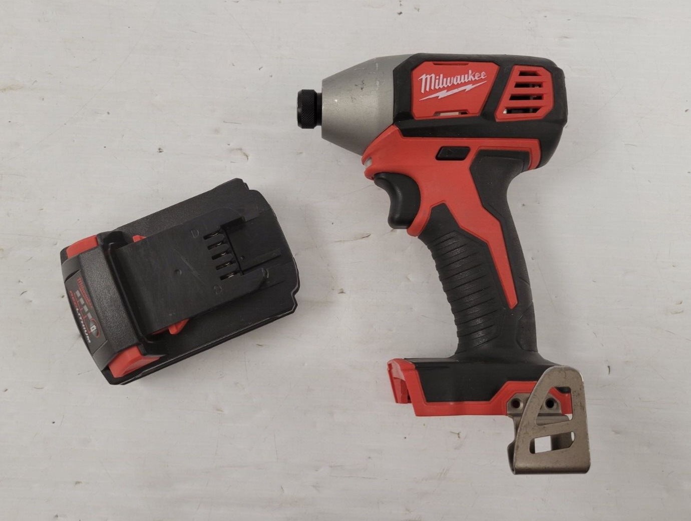 (67938-1) Milwaukee 2656-20 Impact Driver