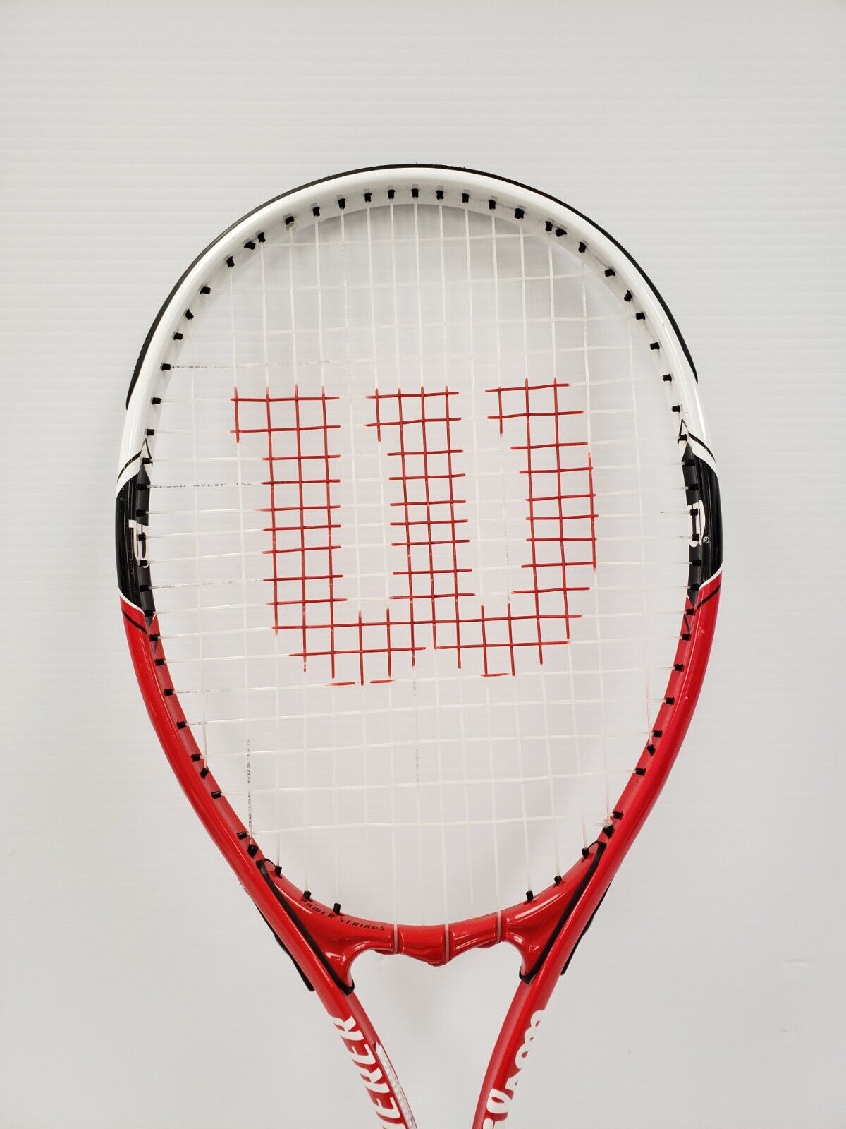 (34888-1) Raquette de tennis Wilson rouge/blanc