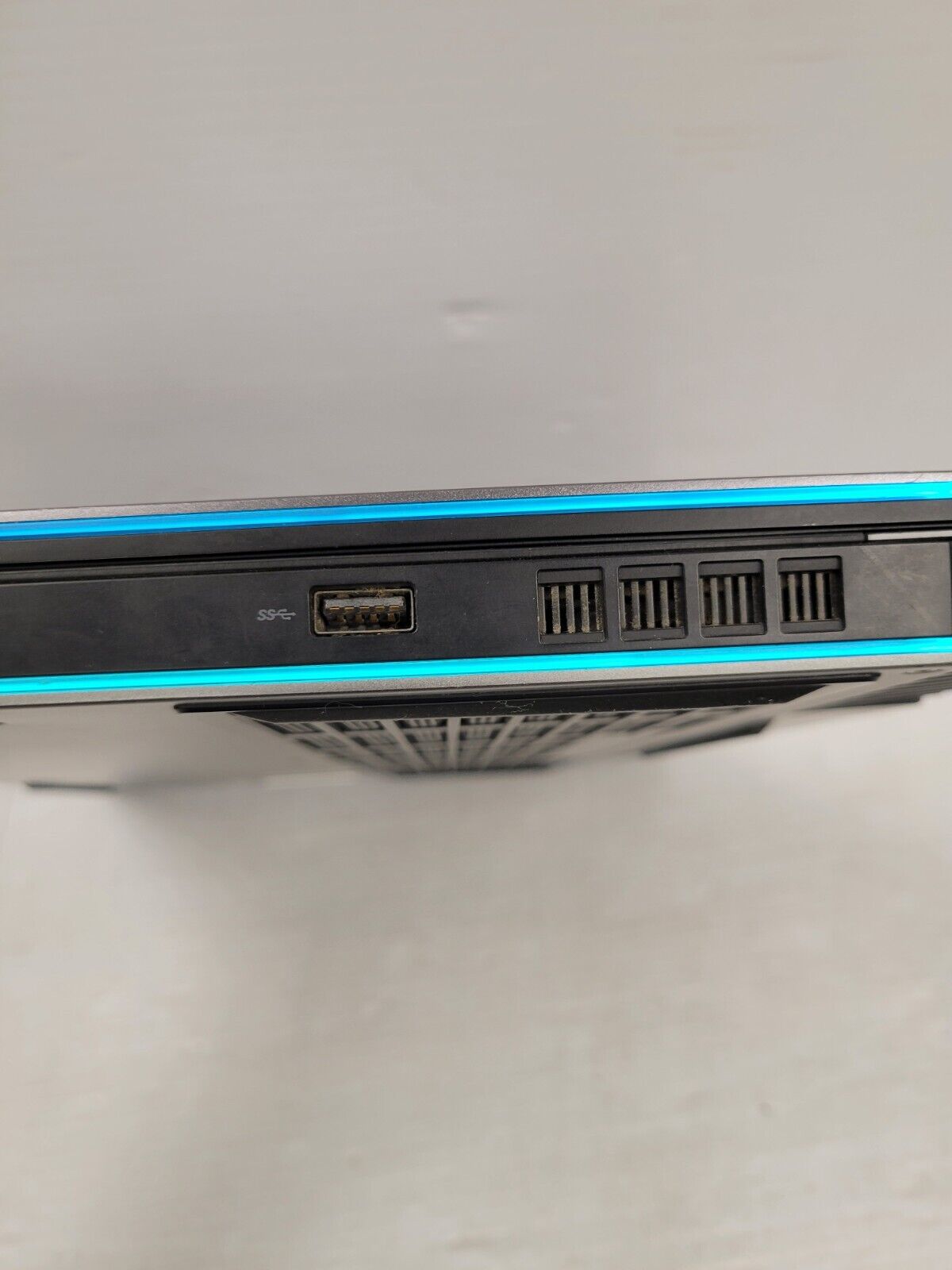 (48629-1) Alienware P69F Gaming Laptop