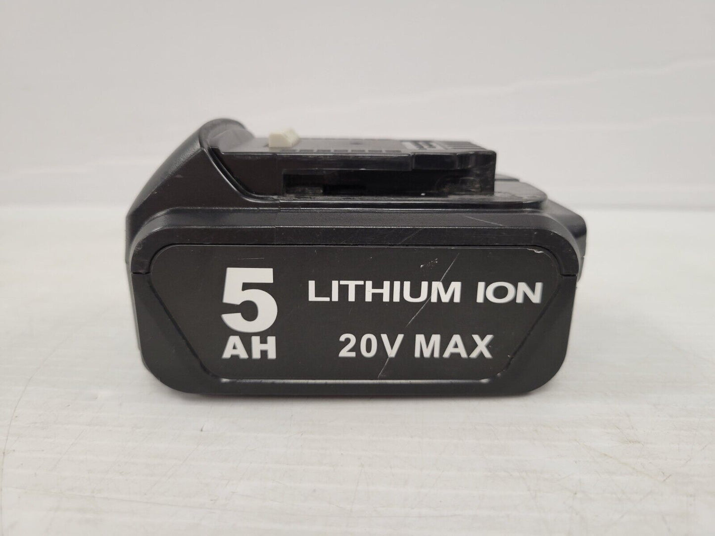 (52570-2) Sans nom Batterie DCB205-5,0 Ah