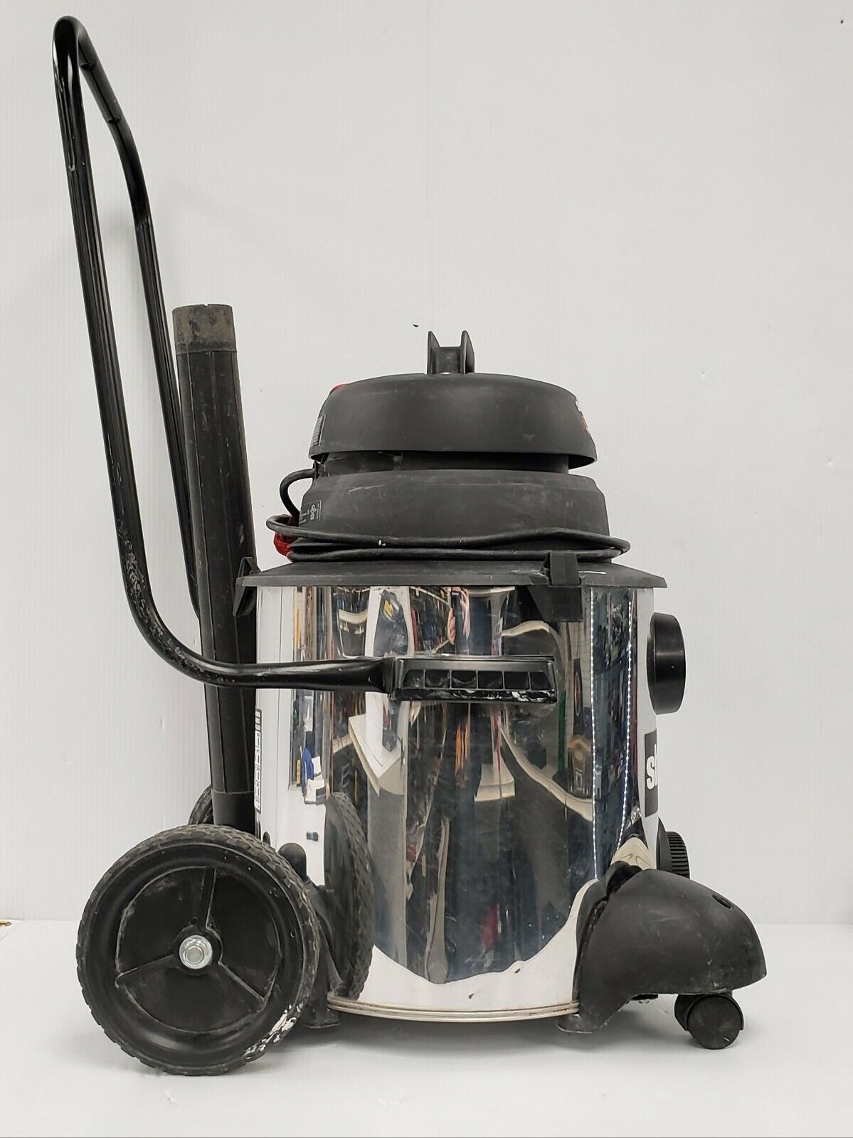 (17114-2) Shop-Vac Shop Vacuum