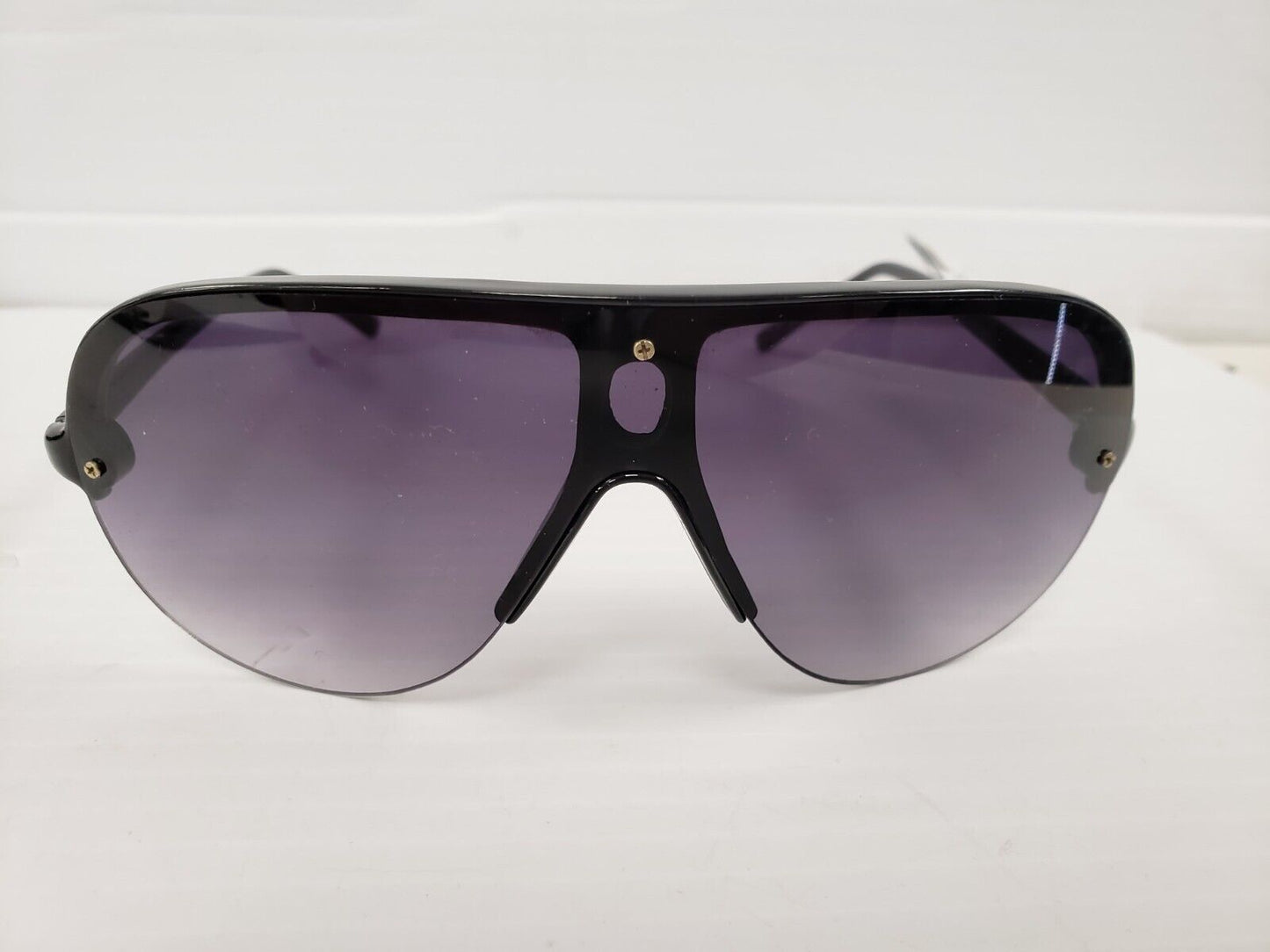 (33687-1) Armani Exchange Kiss Sunglasses