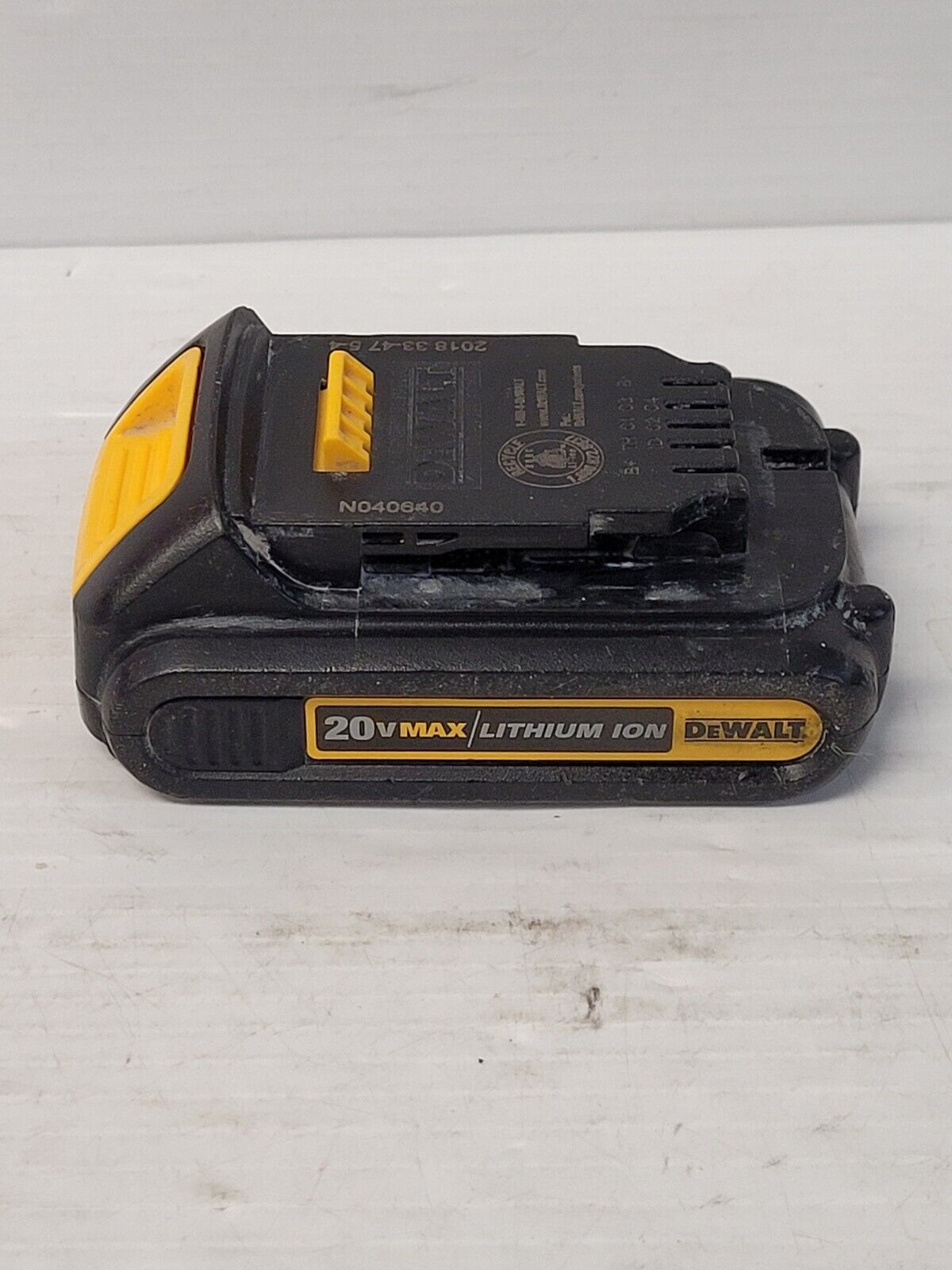 (N74963-5) Perceuse à percussion DeWalt DCF787