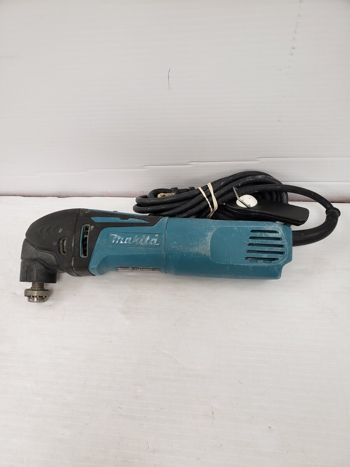 (29807-2) Outil oscillant Makita TM3000C