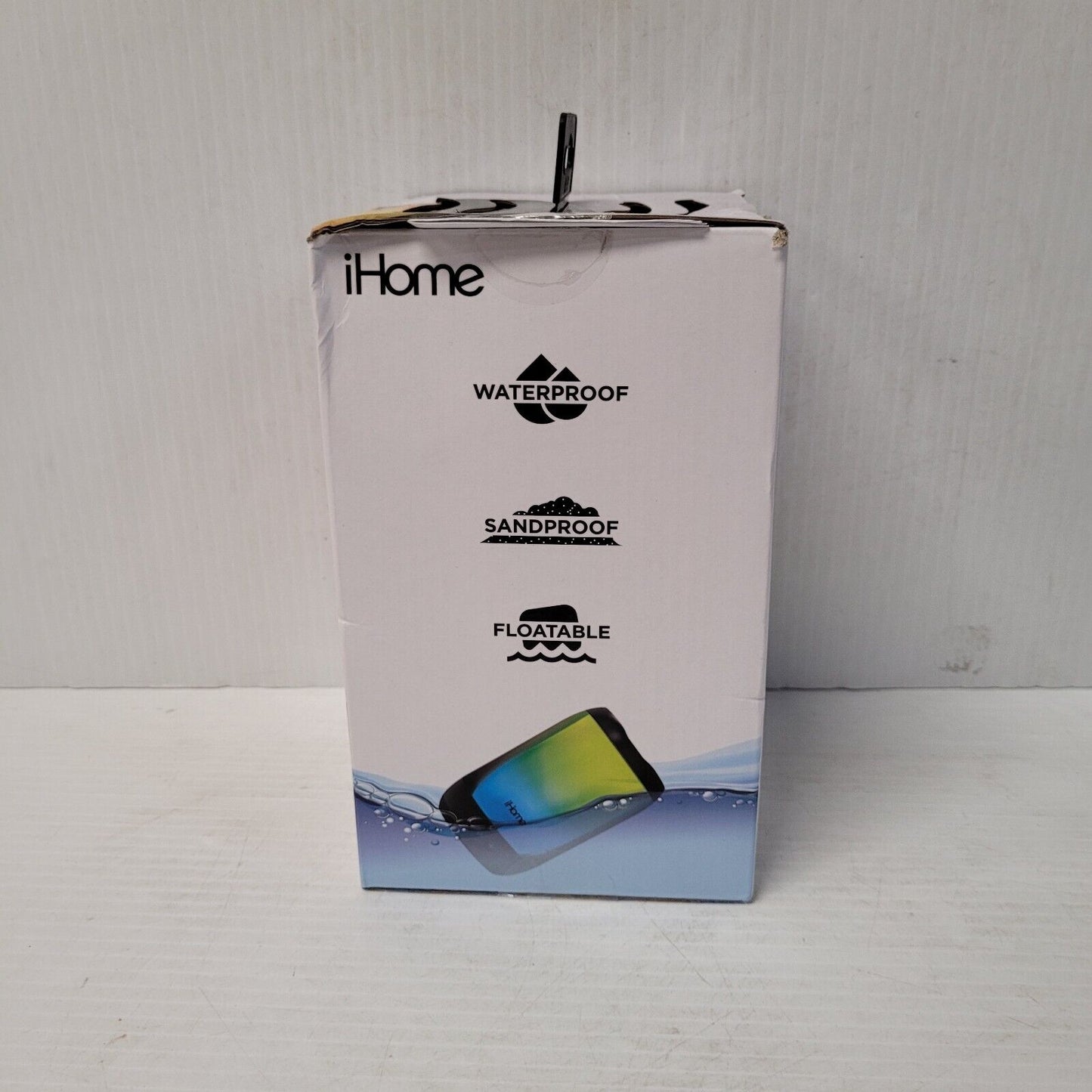 (N76241-1) iHome IBT820B Bluetooth Speaker