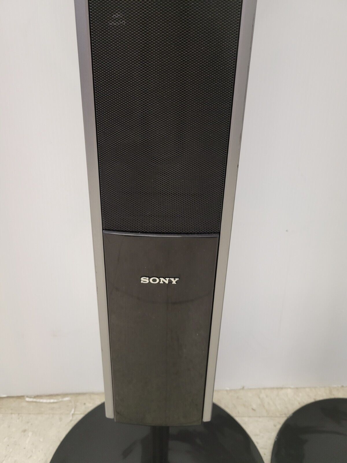 (I-33766) Sony SS-TS83 Surround Sound Speakers