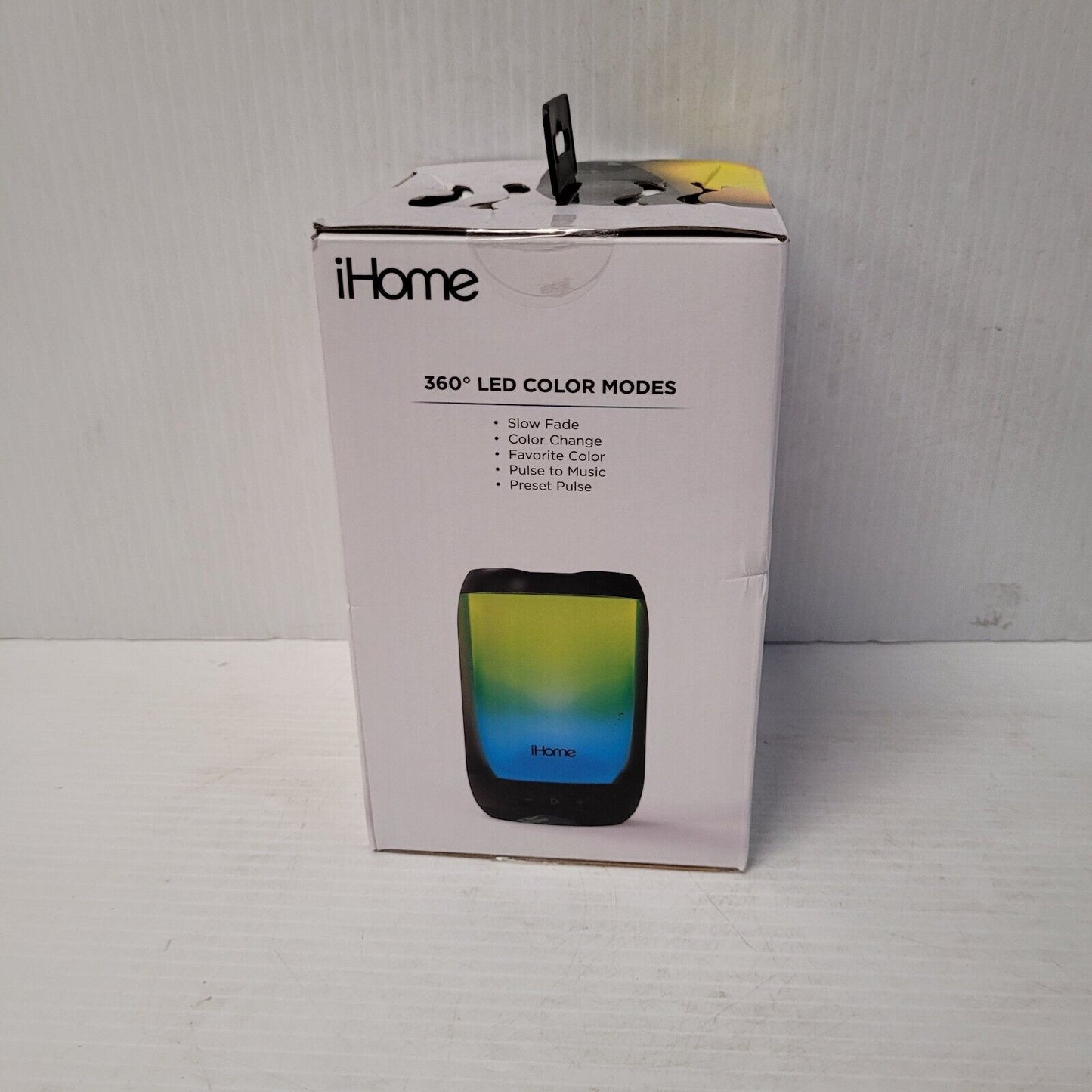 (N76241-1) iHome IBT820B Bluetooth Speaker