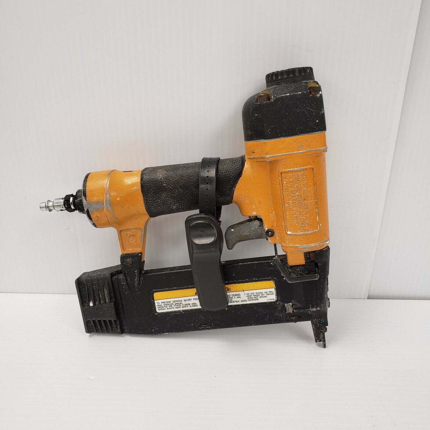 (17128-3) Bostitch SB1850BN Air Nailer