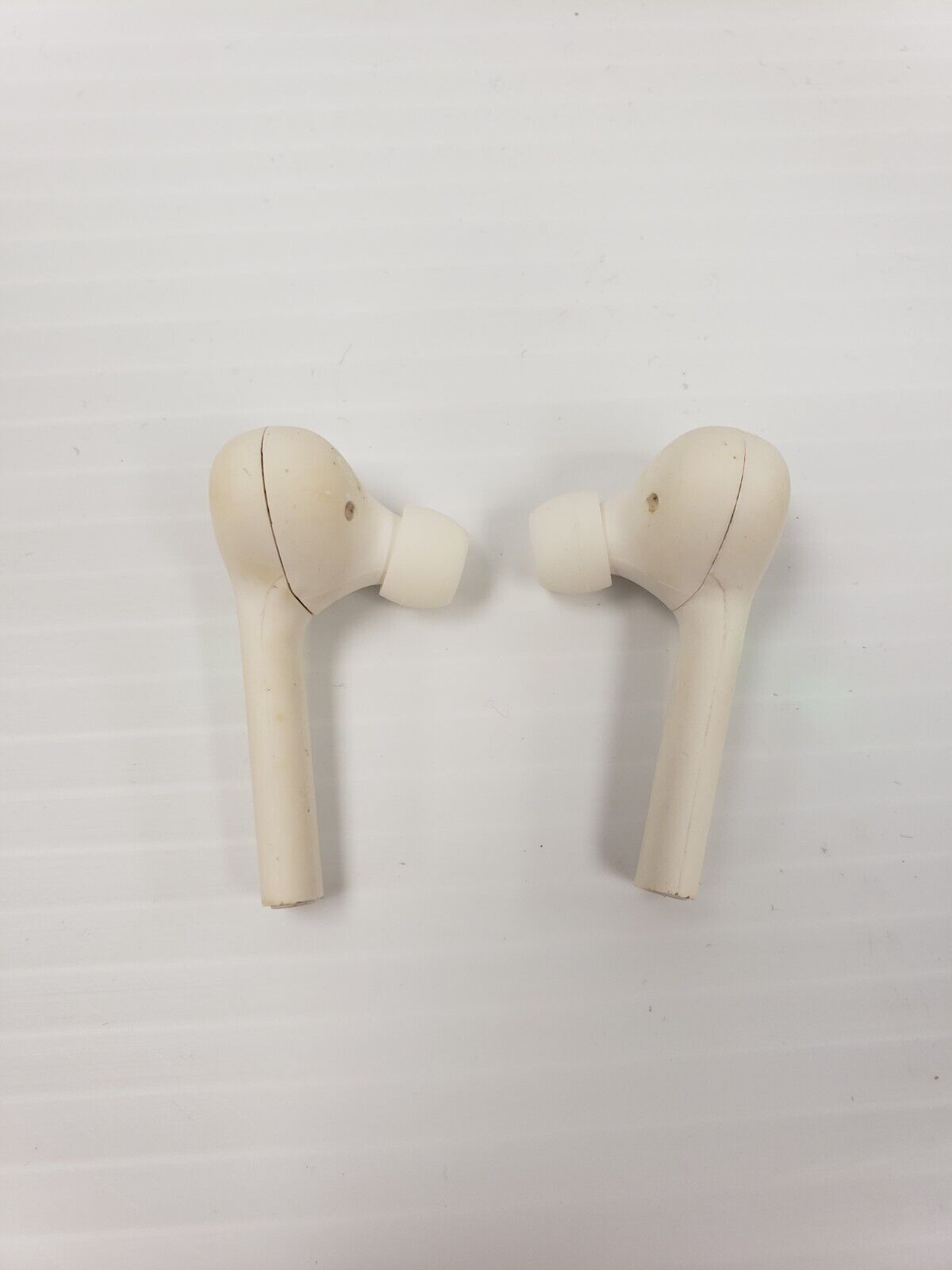 (40400-1) Tommy Hilfiiger Wireless Ear Buds