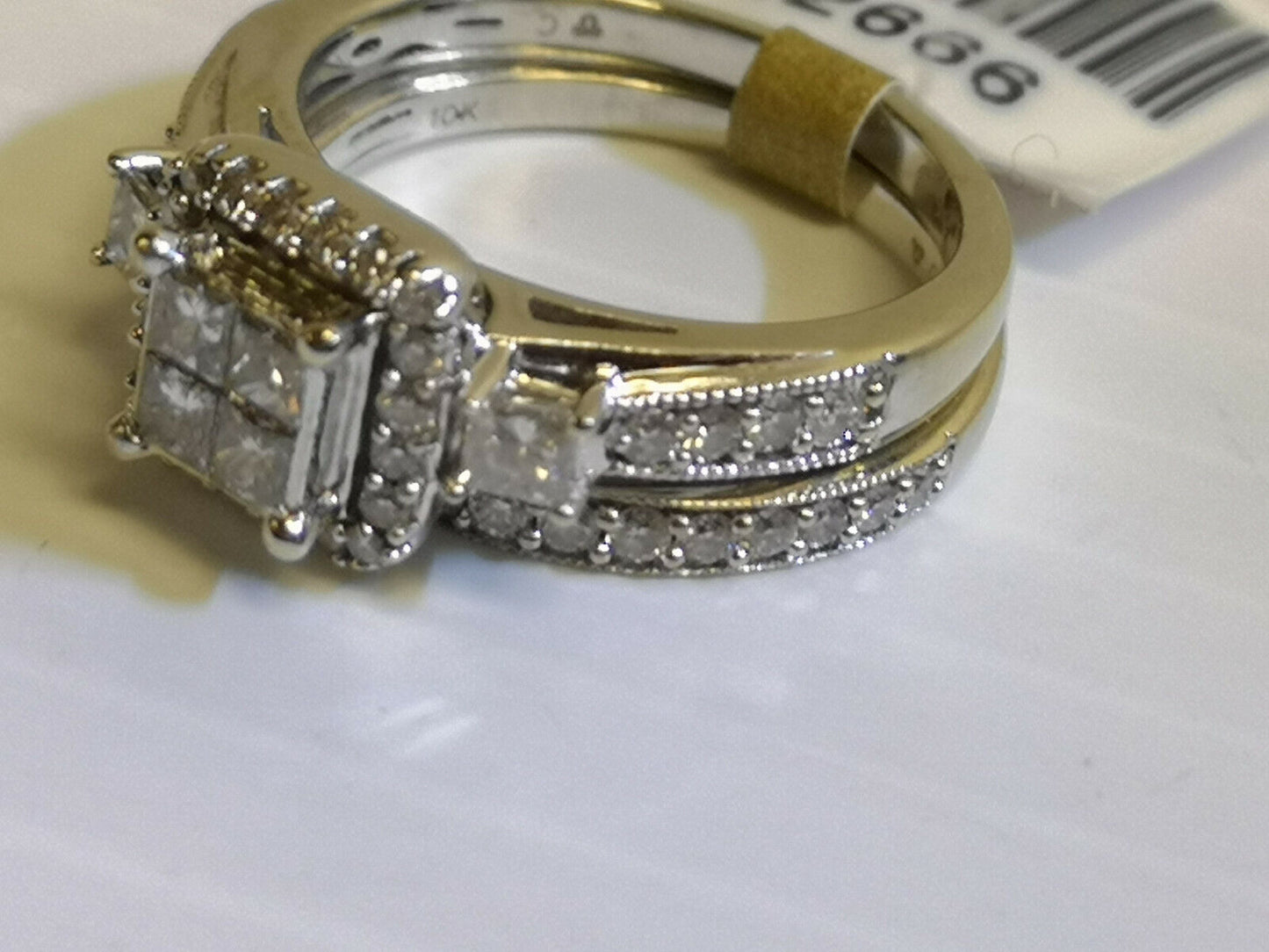 (N42666) 10K White Gold Wedding Set w/ Diamonds