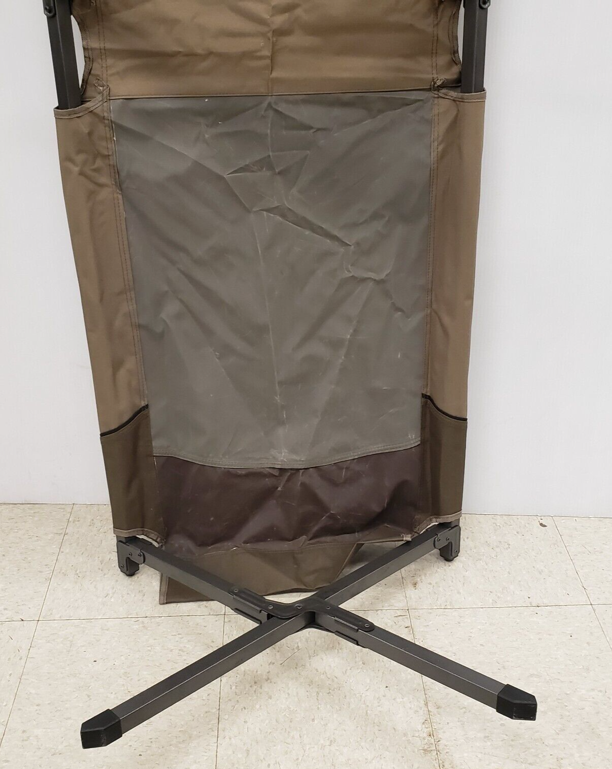 (53133-1) Cabelas Camping Cot