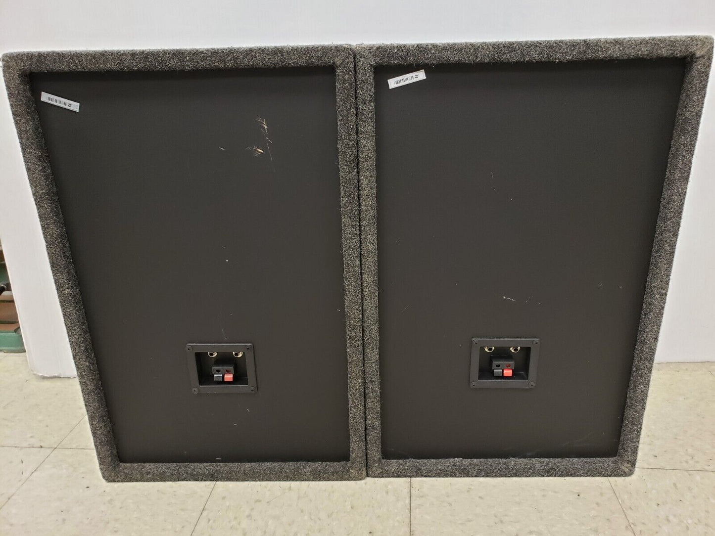 (47360-I) Acoustic Response M-1440 Monitor Speakers